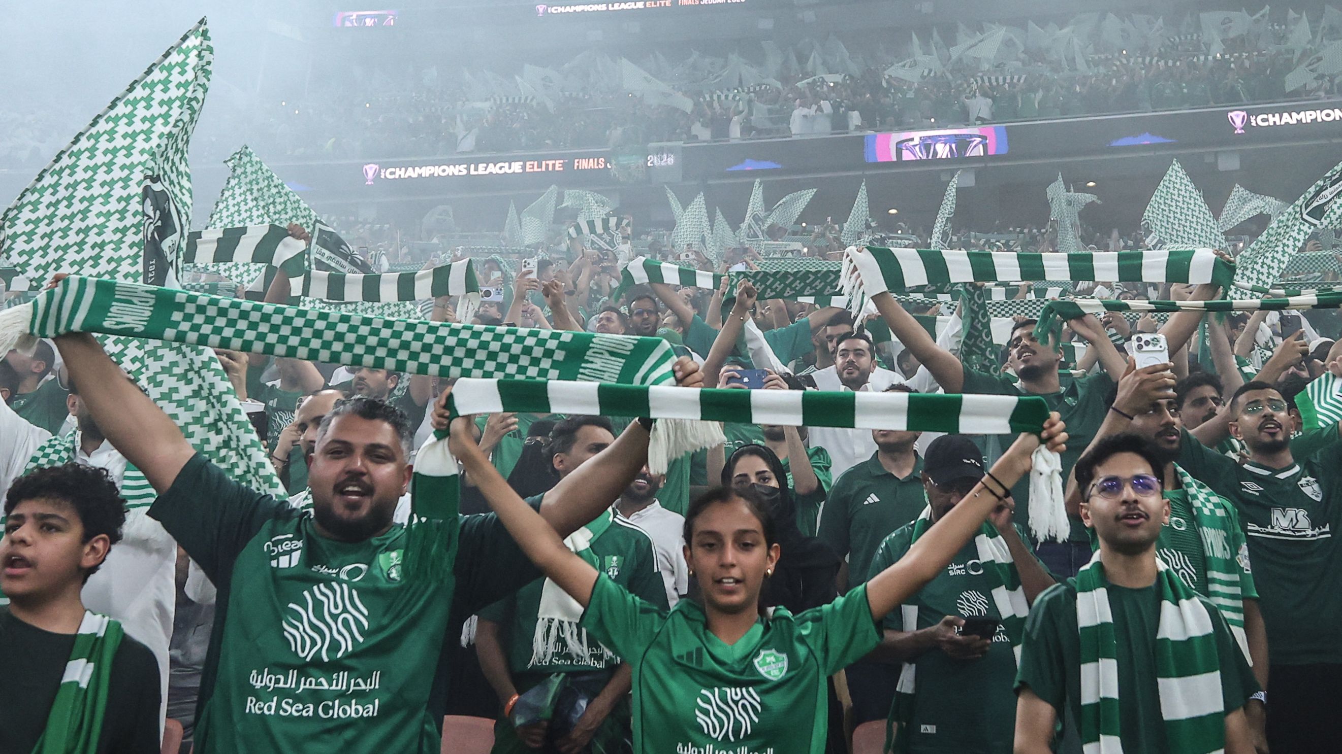 ليس بسبب النخبة.. احتفال جديد ينتظر جماهير الأهلي السعودي