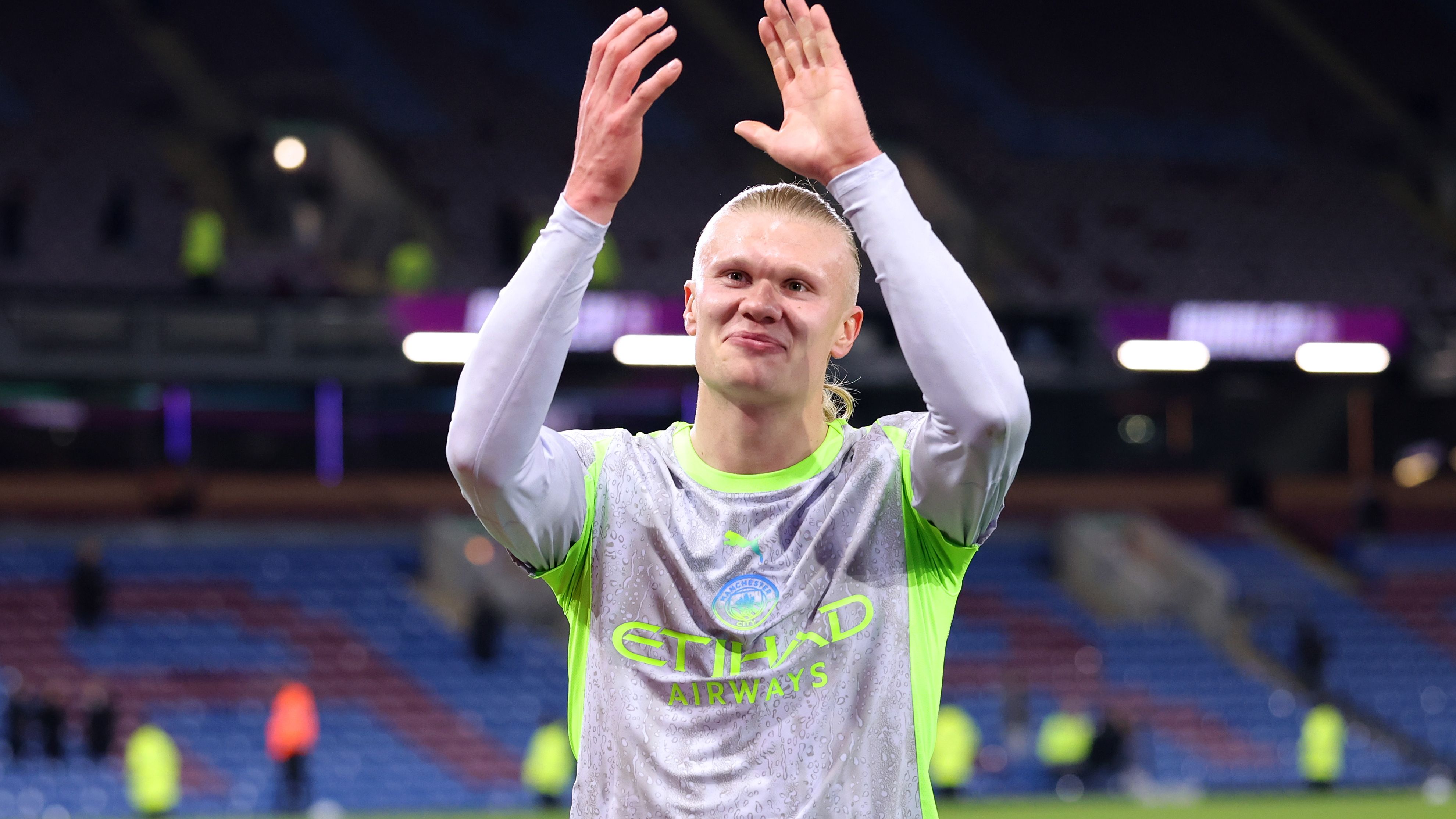 هالاند يصدم ريال مدريد وبرشلونة.. ويحذّر هؤلاء