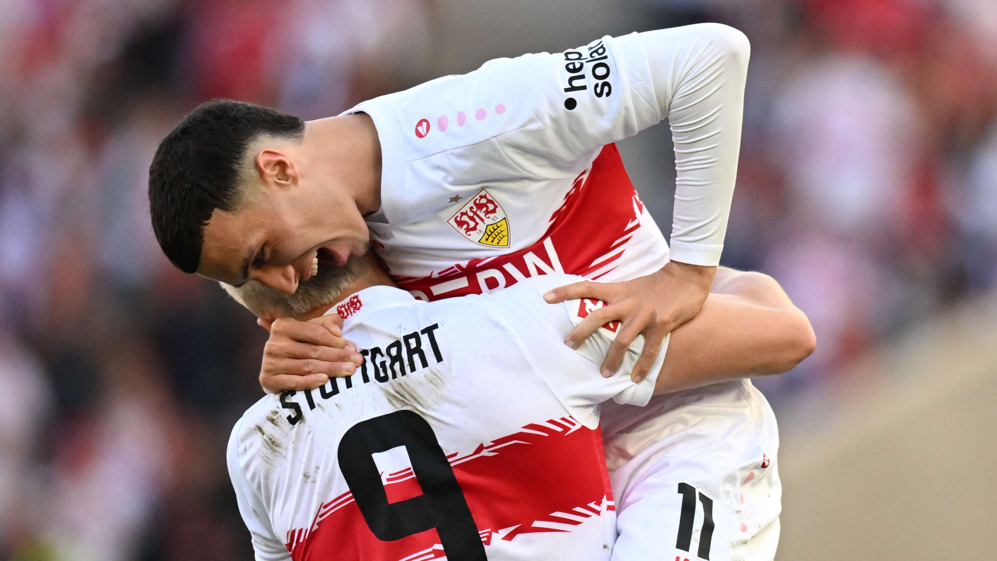 TOPSHOT-FBL-GER-BUNDESLIGA-STUTTGART-BREMEN