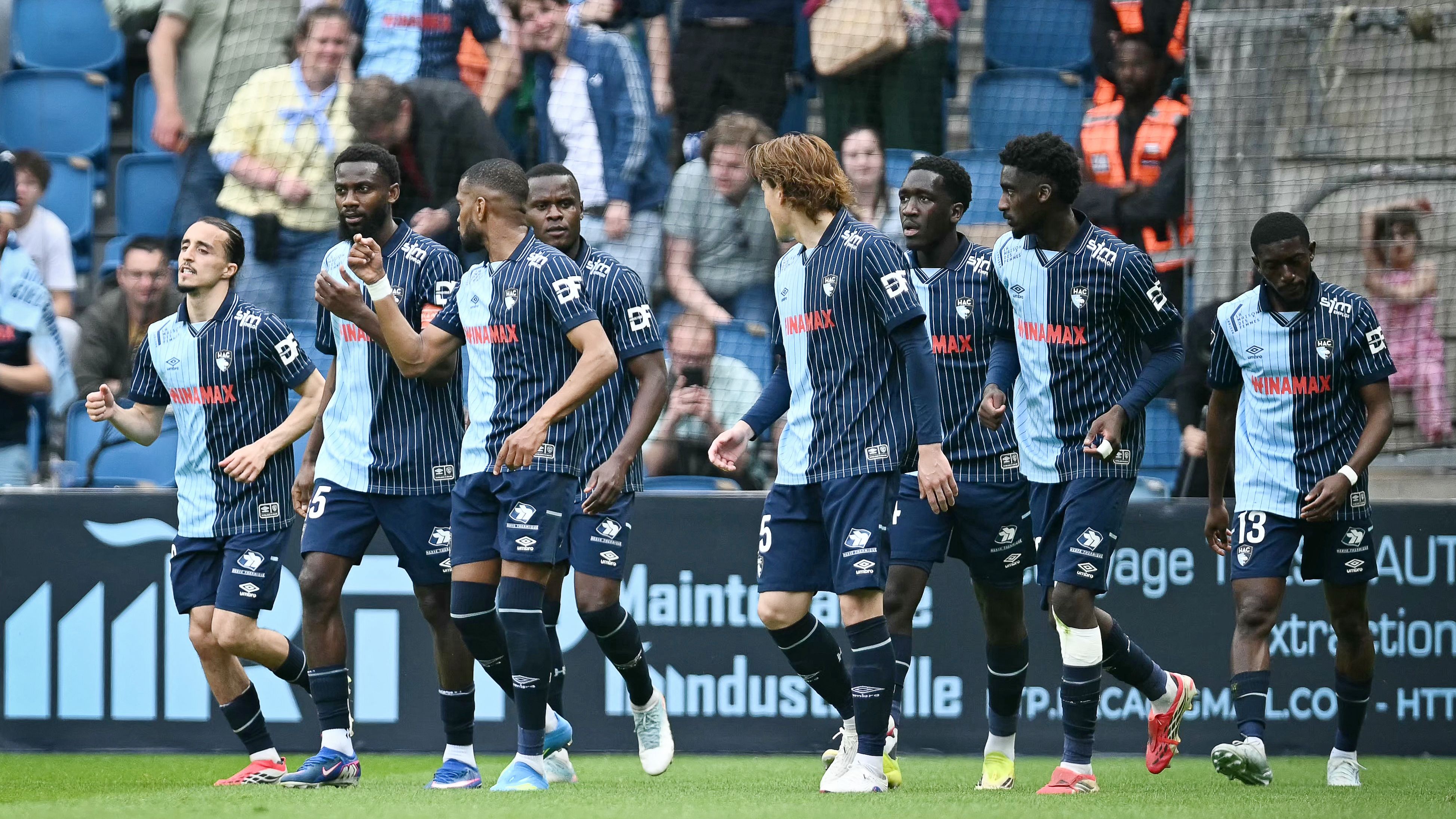 "ركلة طائرة لا تُقاوم".. نجم المغرب يكسر صيامه الطويل وينال الإشادات بهدف مميز