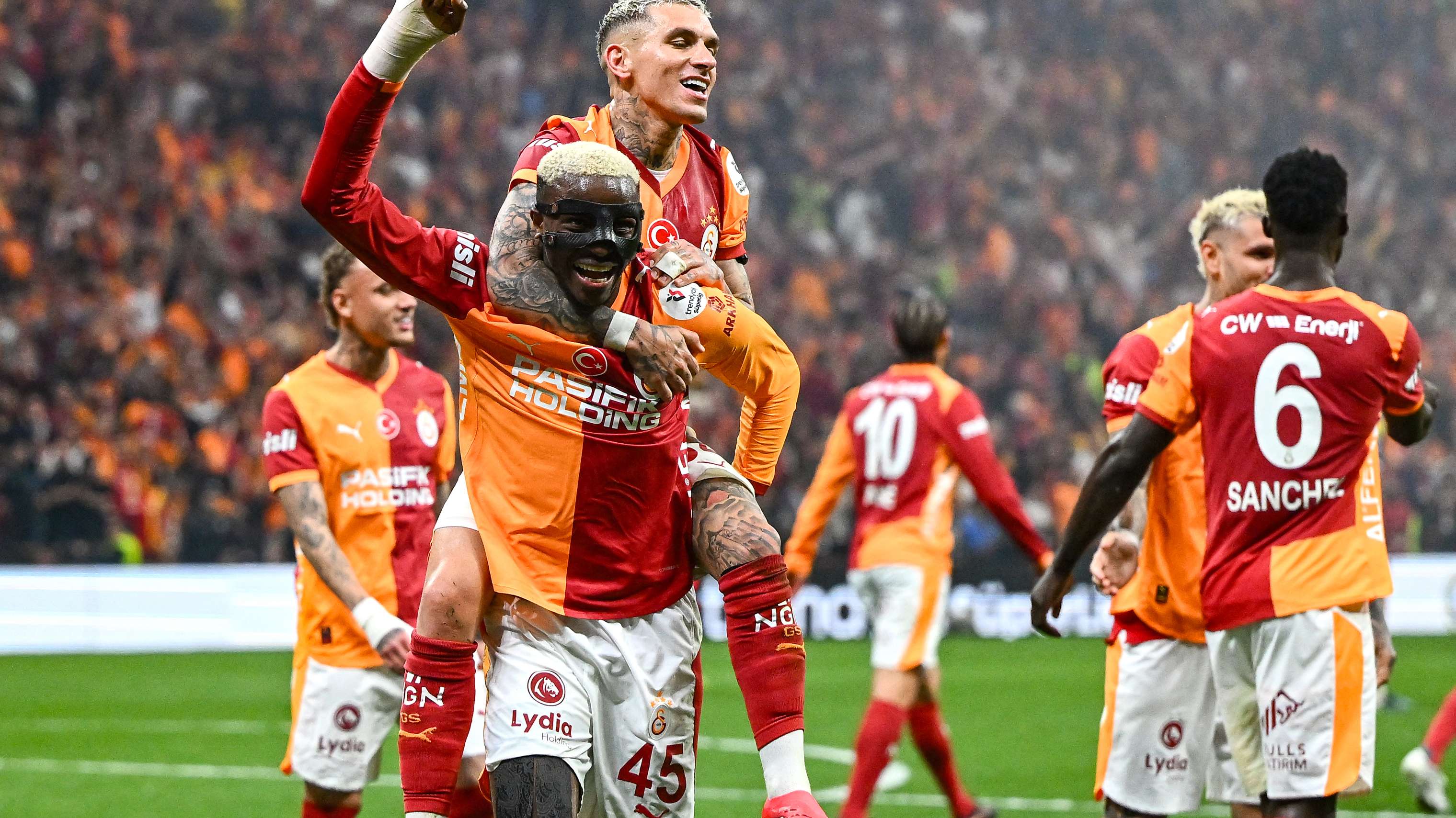 TUR-FBL-SUPERLIG-FENERBAHCE-GALATASARAY