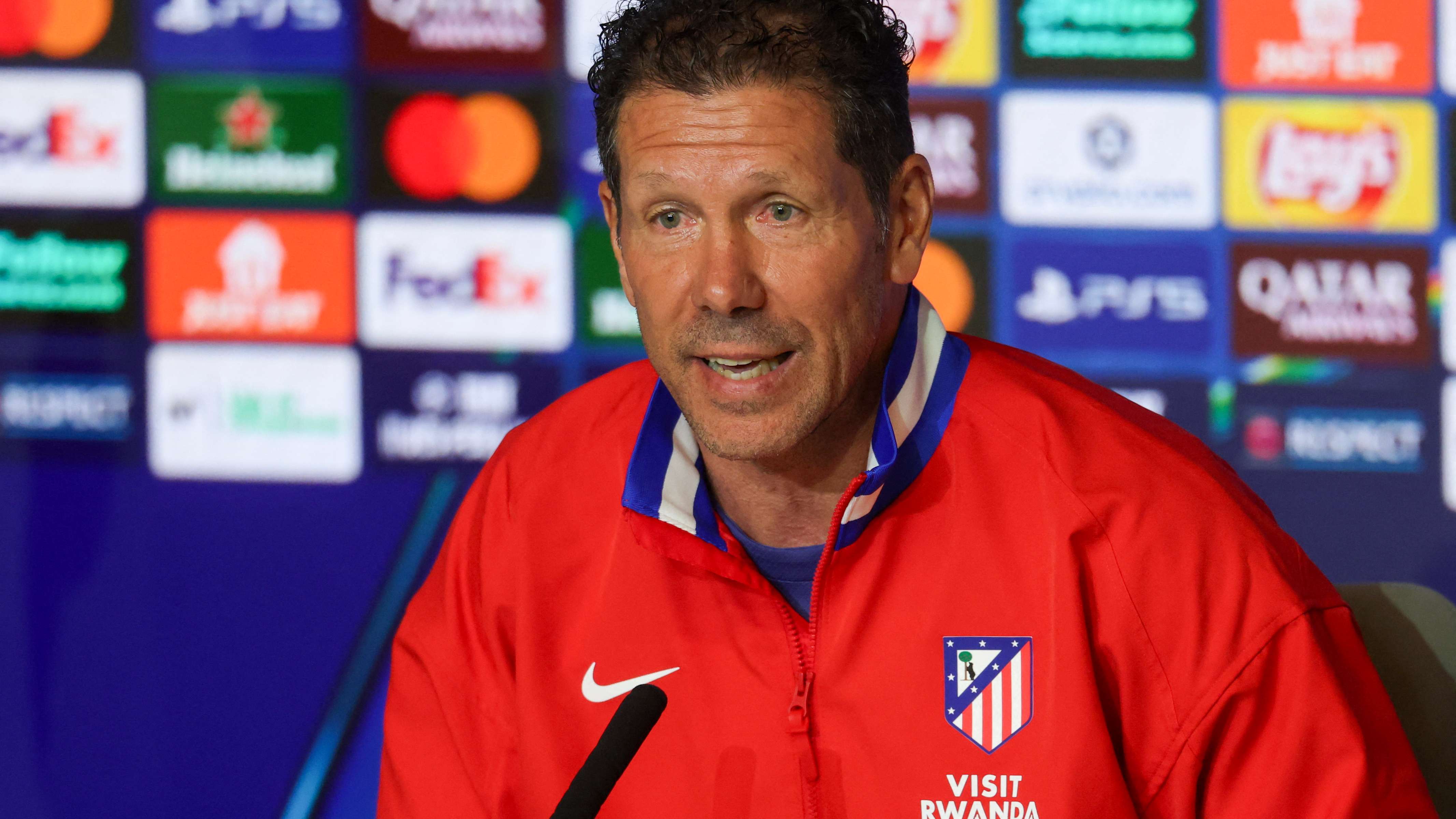 FBL-EUR-C1-ATLETICO MADRID-PRESSER