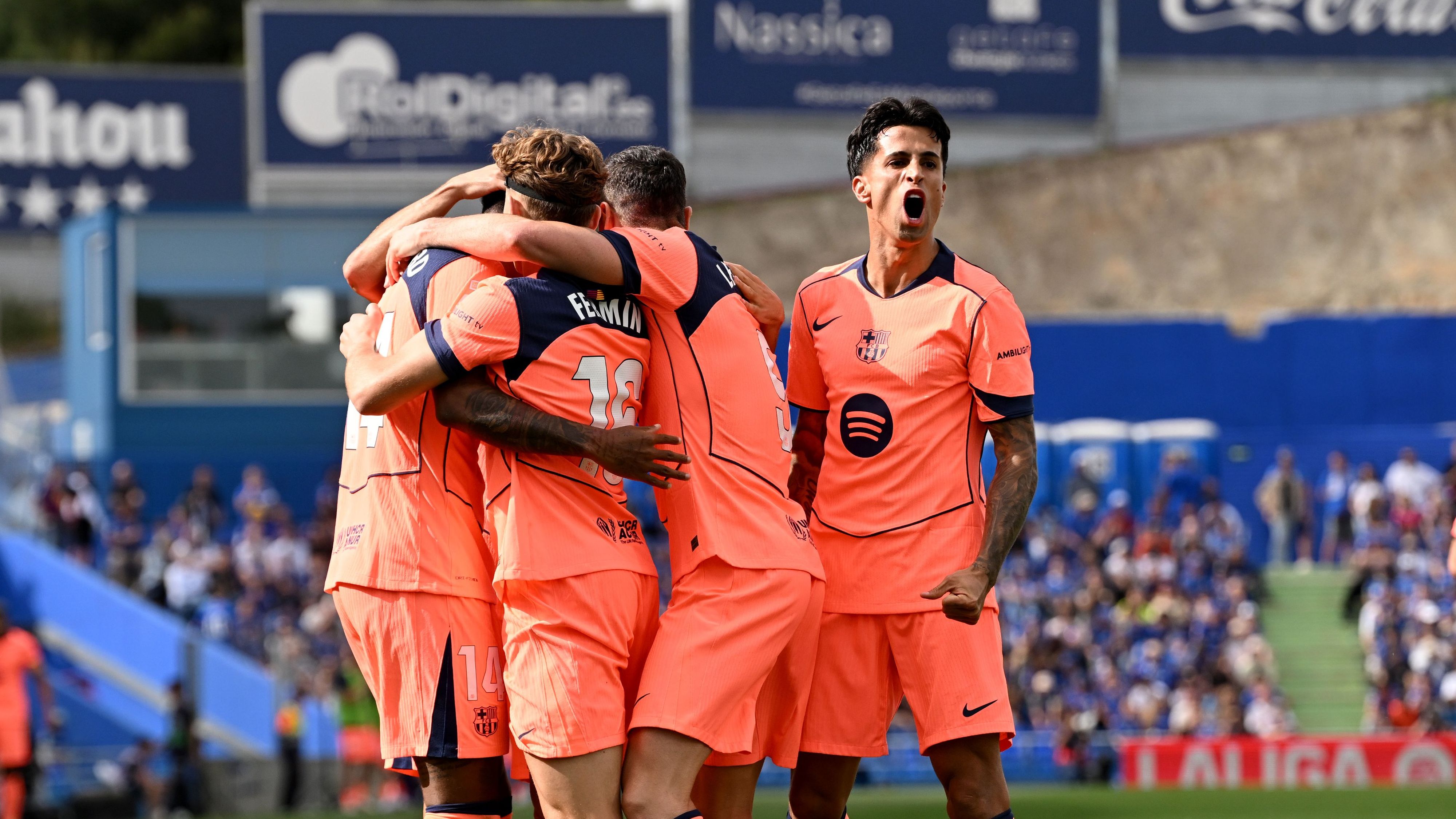 برشلونة يقترب من حسم الليجا بفوز ثمين على خيتافي