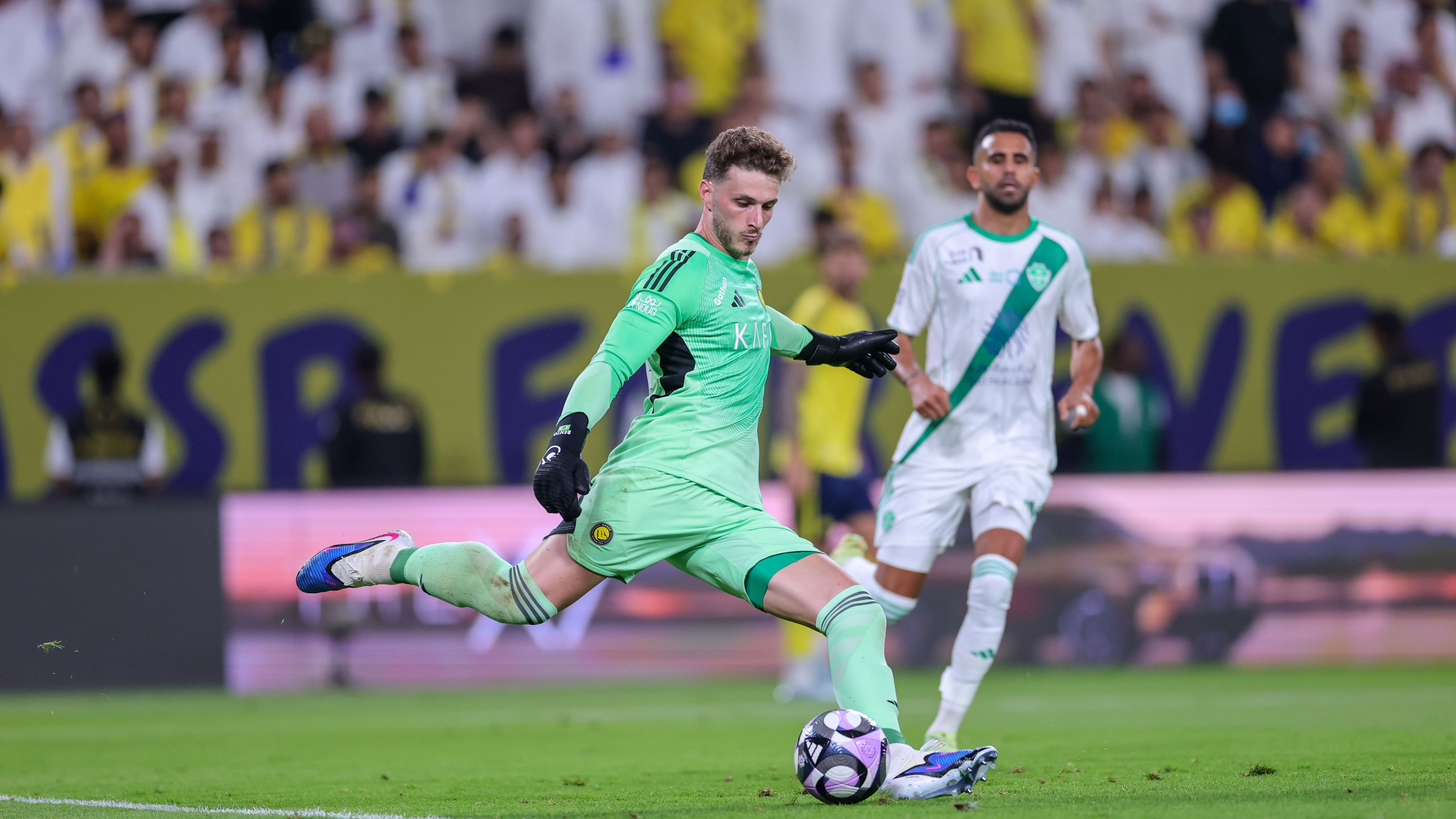 من بوابة الأهلي.. جدار النصر يكتب التاريخ برقم مزدوج