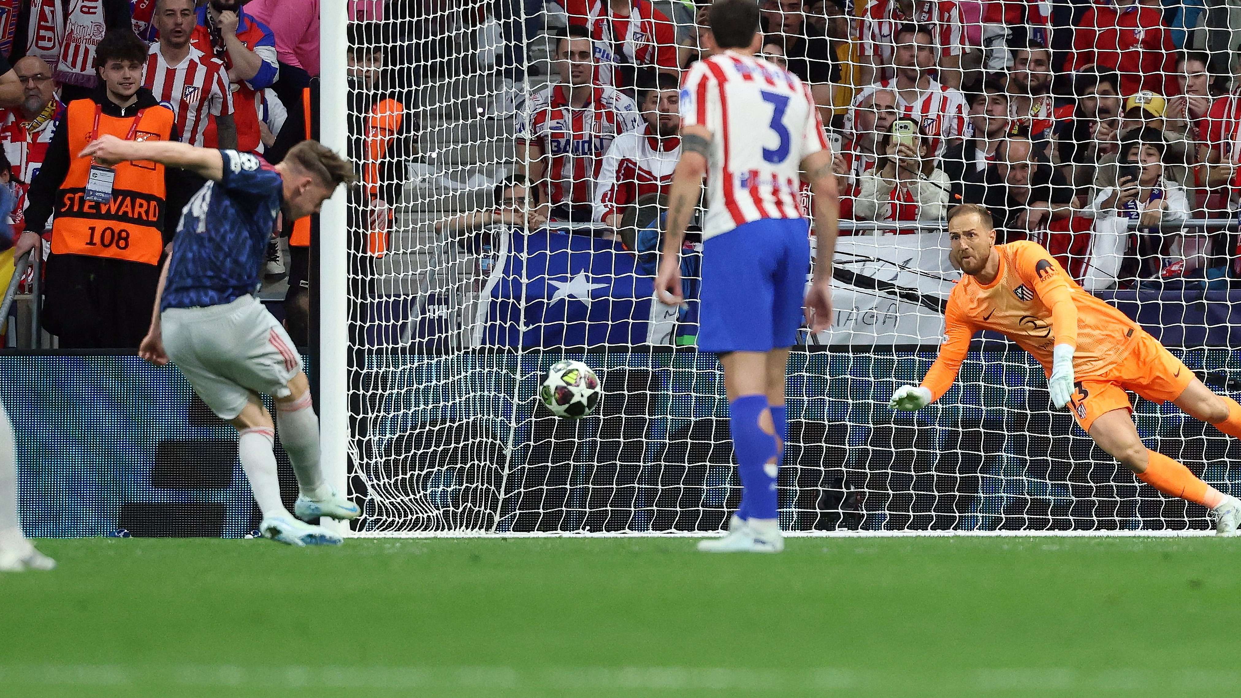 FBL-EUR-C1-ATLETICO MADRID-ARSENAL