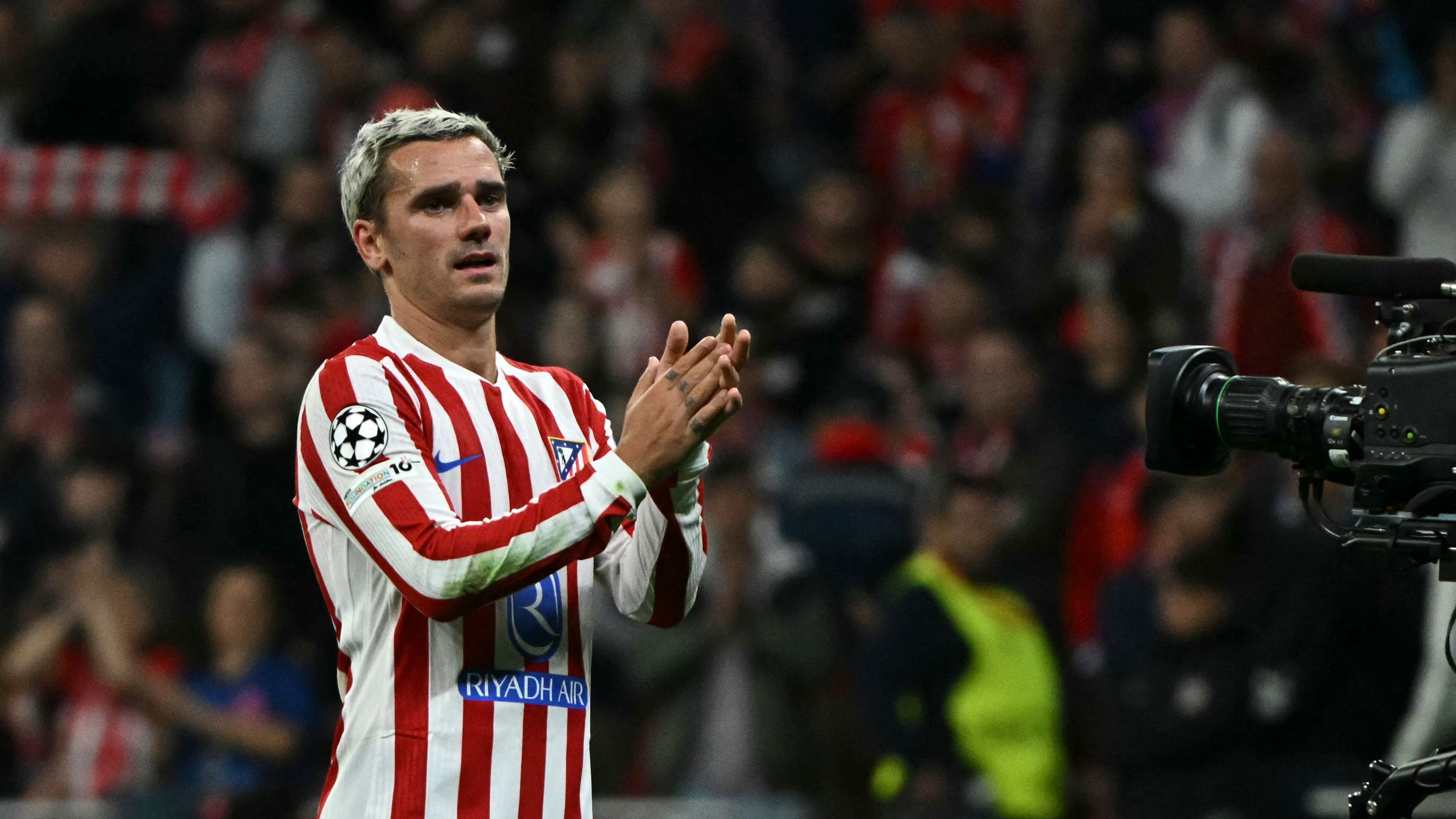 صورة.. لماذا خالف جريزمان بروتوكول دوري الأبطال؟