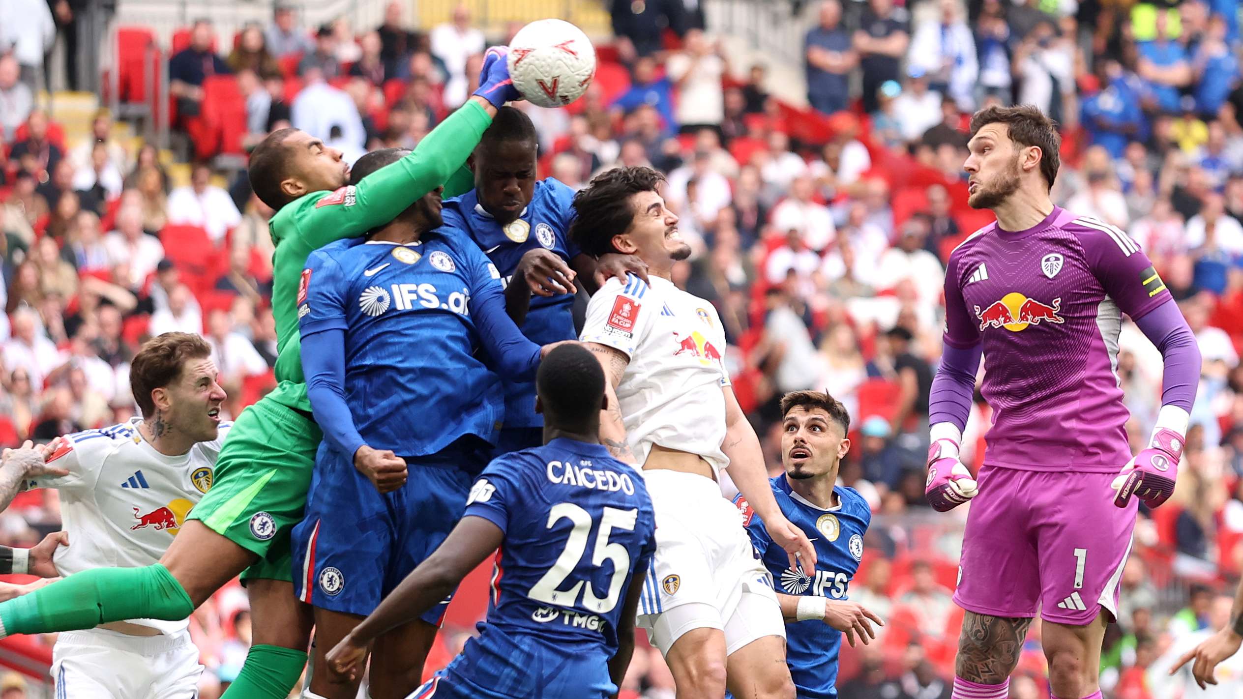 Chelsea v Leeds United - Emirates FA Cup Semi Final