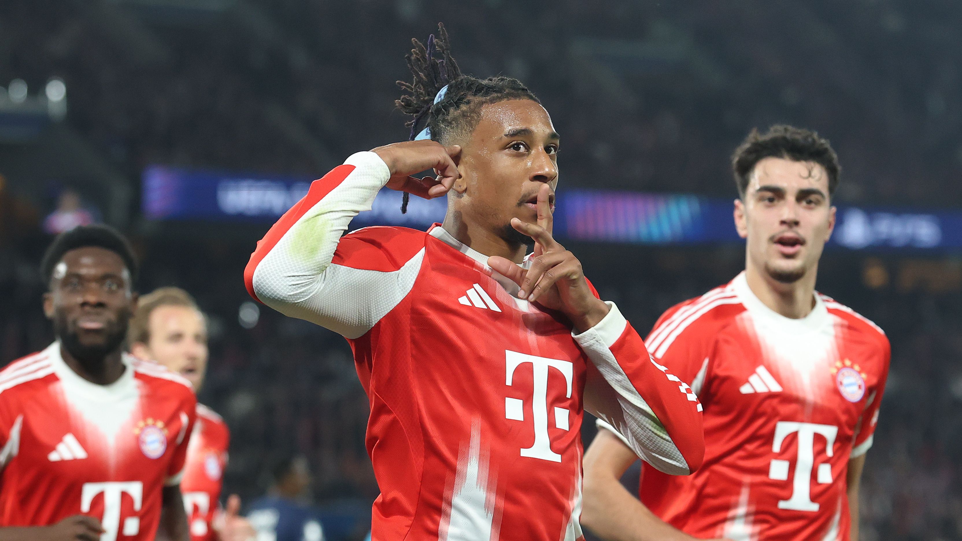 Paris Saint-Germain v FC Bayern München - UEFA Champions League 2025/26 Semi Final First Leg