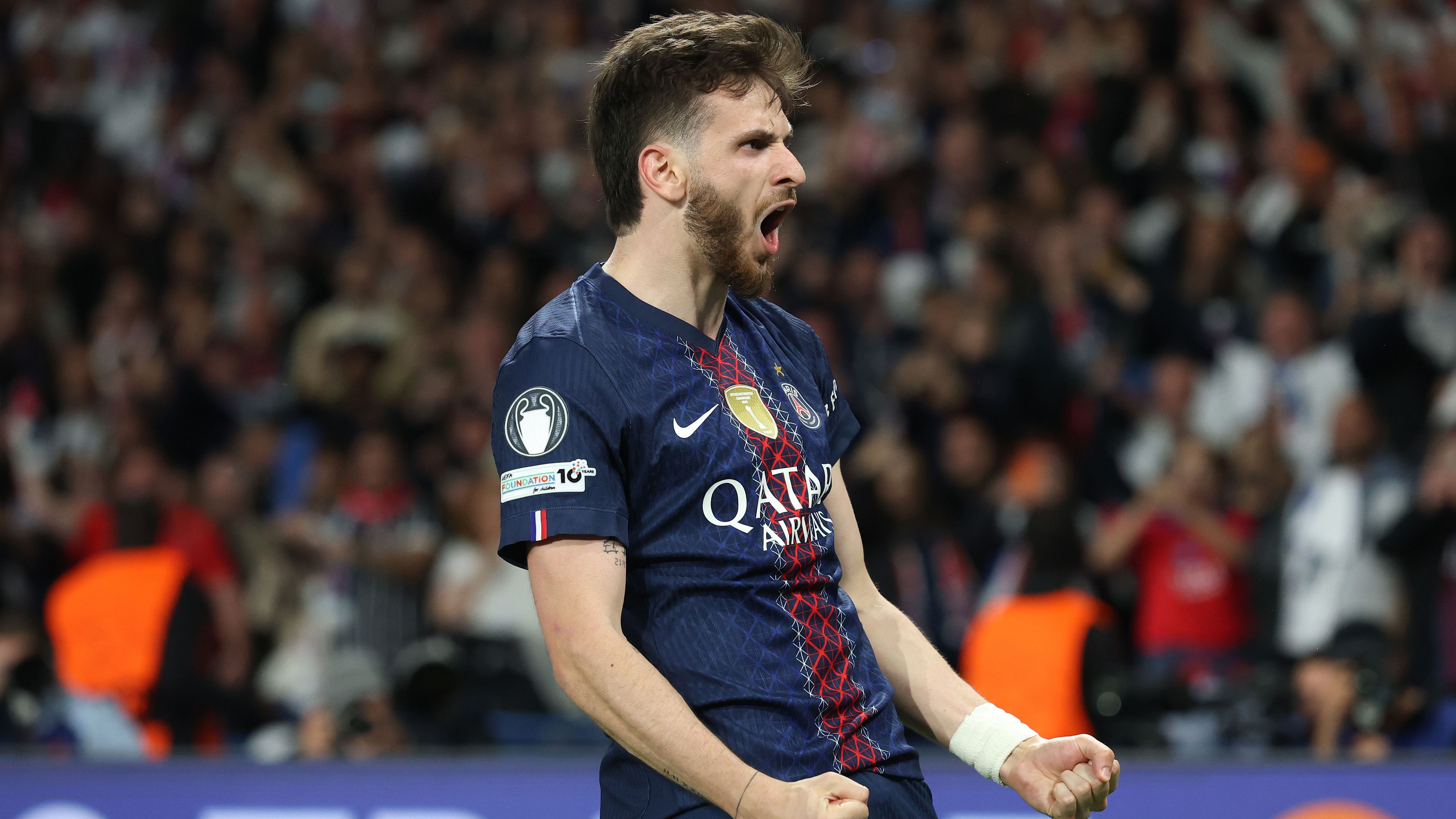 منقذ باريس بأوروبا.. كفاراتسخيليا يزيح ديمبلي عن عرش "ملك سان جيرمان"