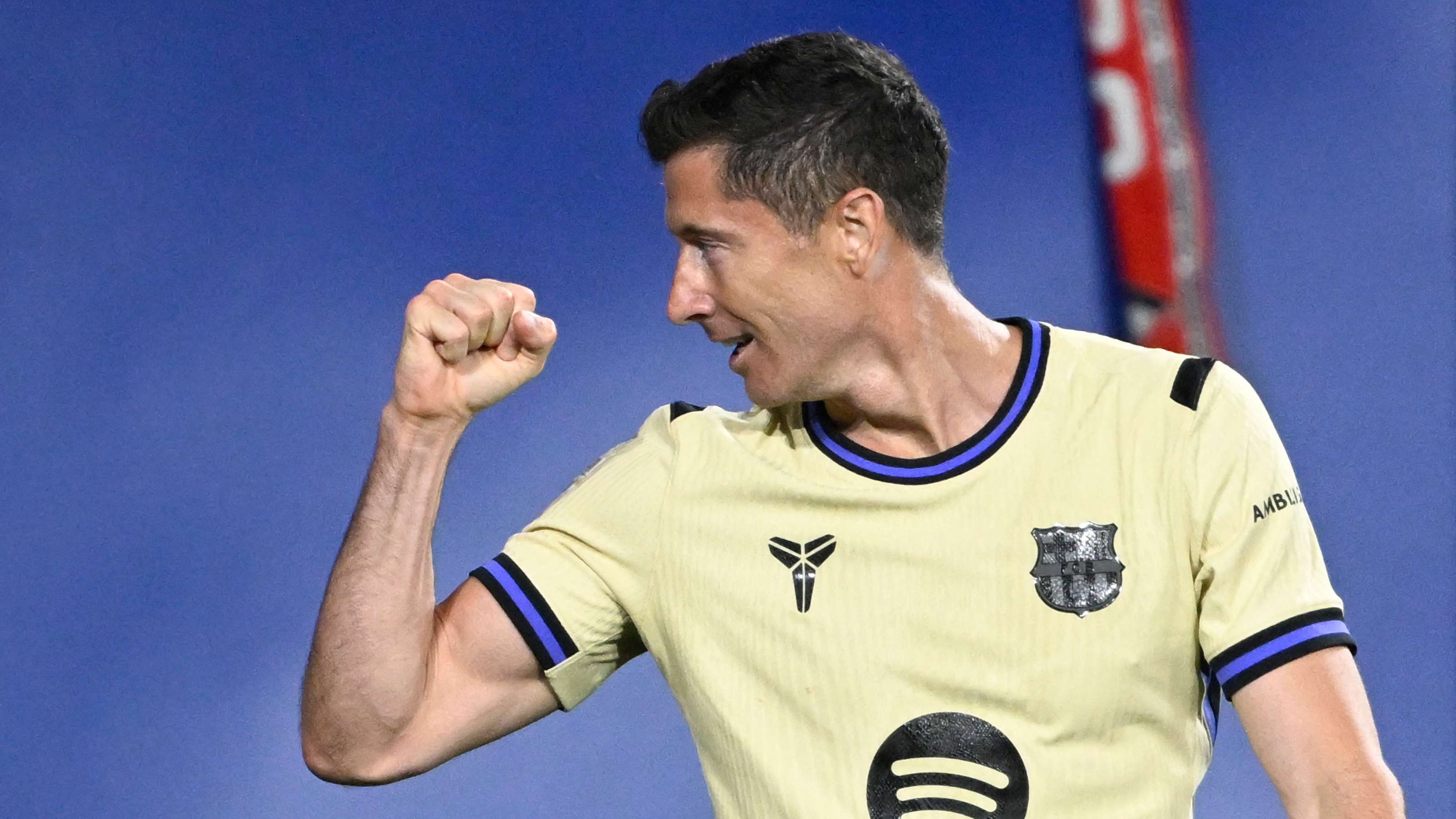 FBL-ESP-LIGA-OSASUNA-BARCELONA