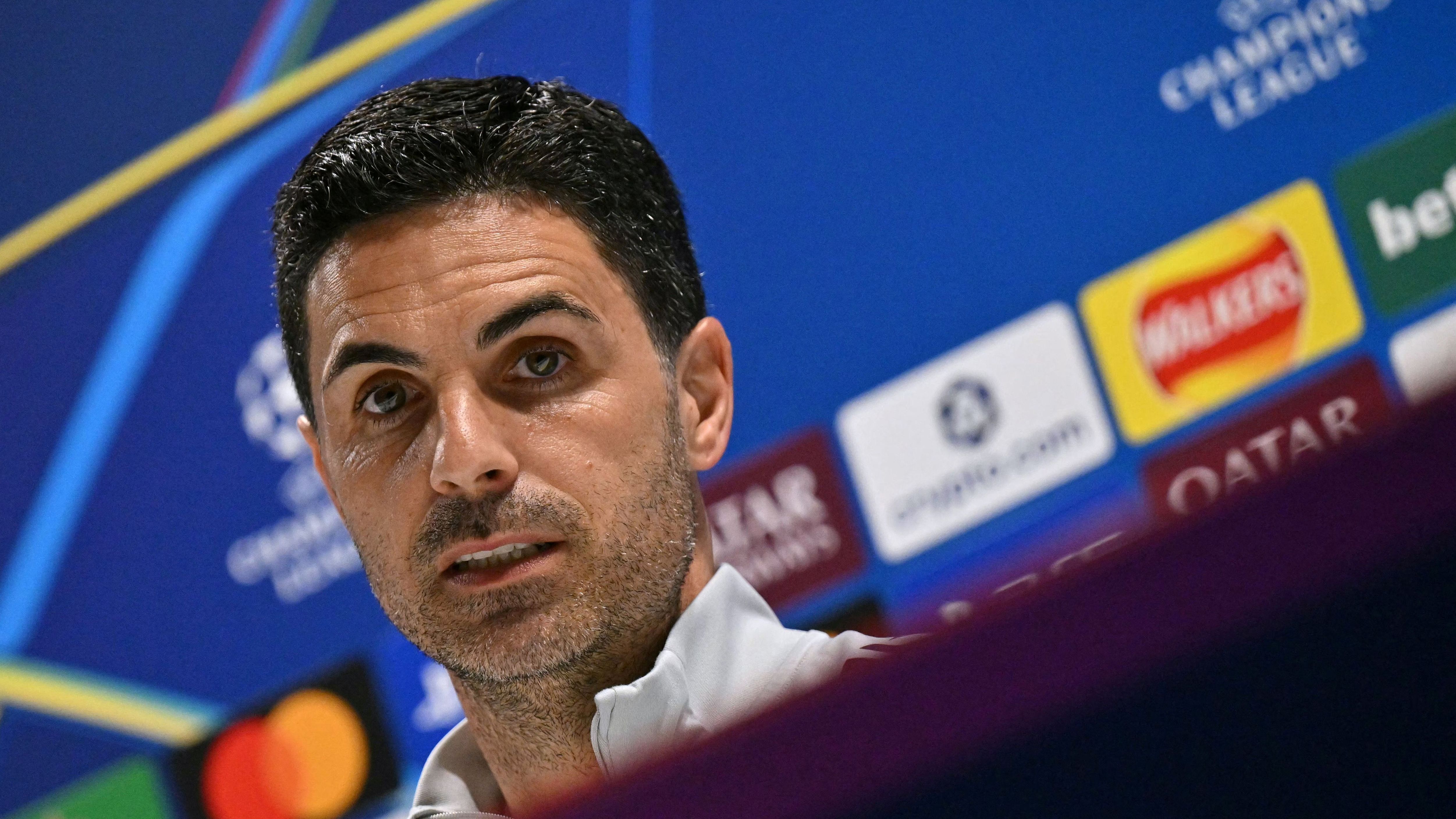 FBL-EUR-C1-ARSENAL-PRESSER