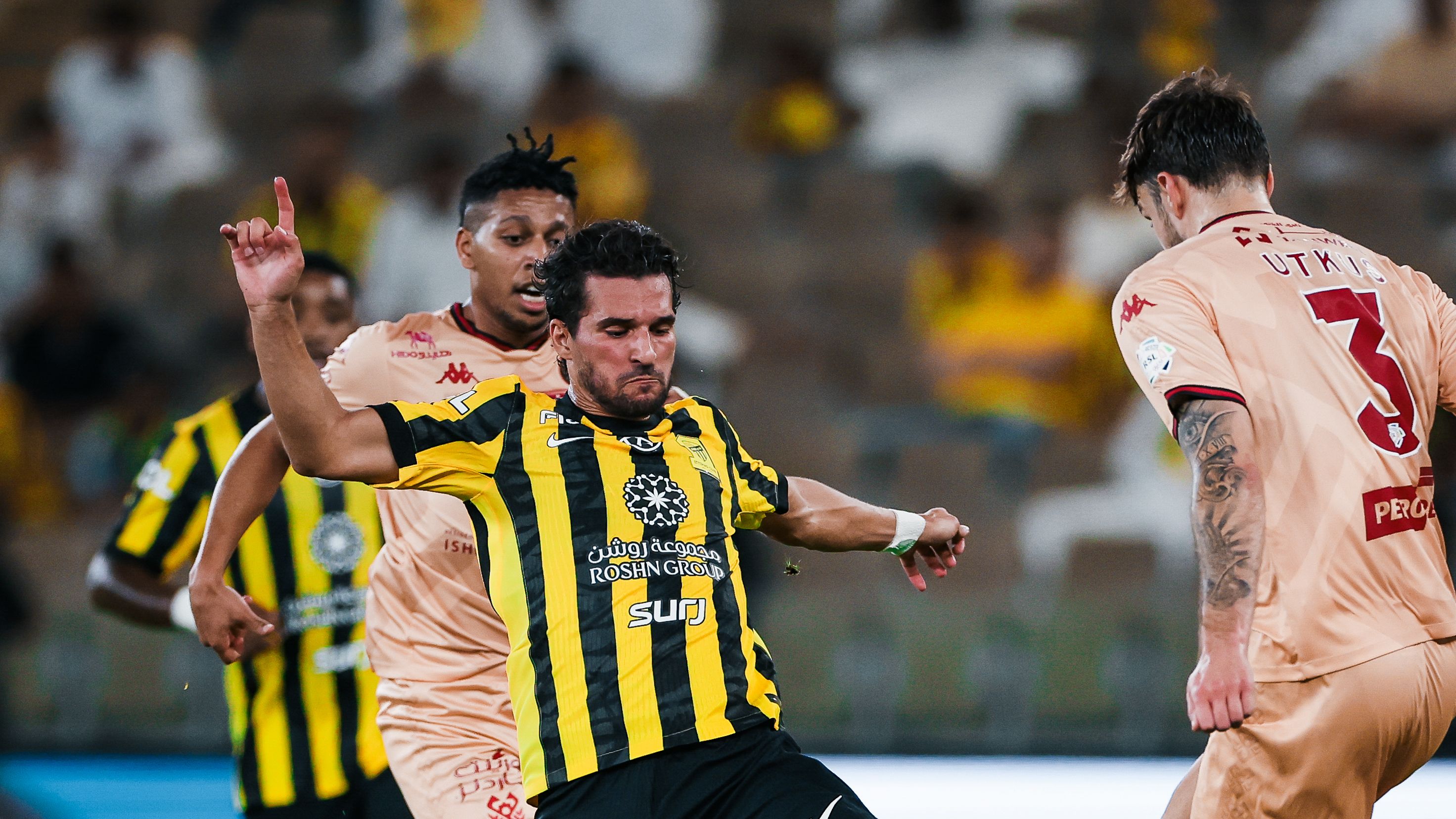 الاتحاد يعلن غياب حسام عوار عن موقعة القادسية.. واللاعب يوضح حقيقة تهربه