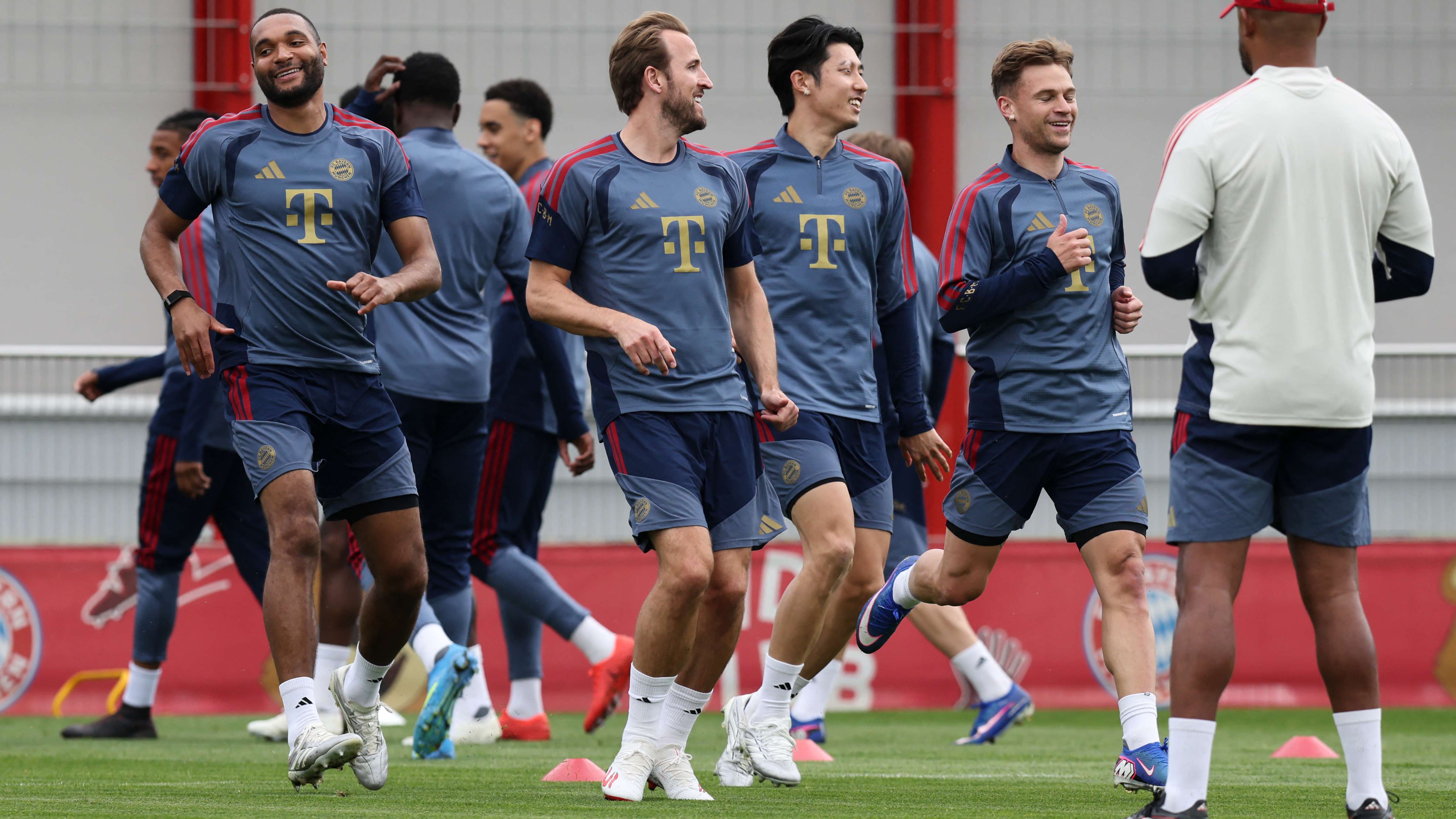 FBL-EUR-C1-BAYERN MUNICH-TRAINING