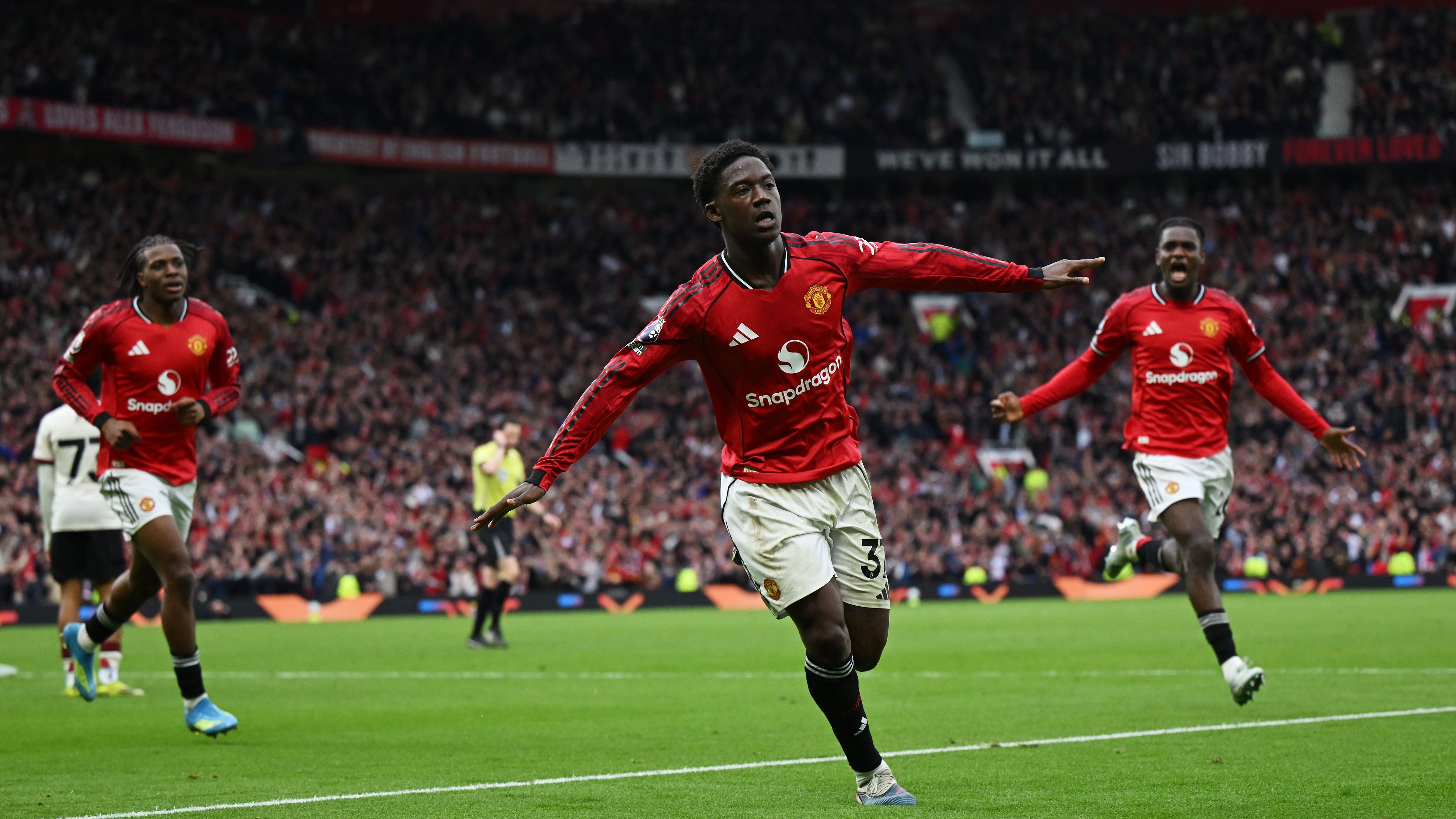 Manchester United v Liverpool - Premier League