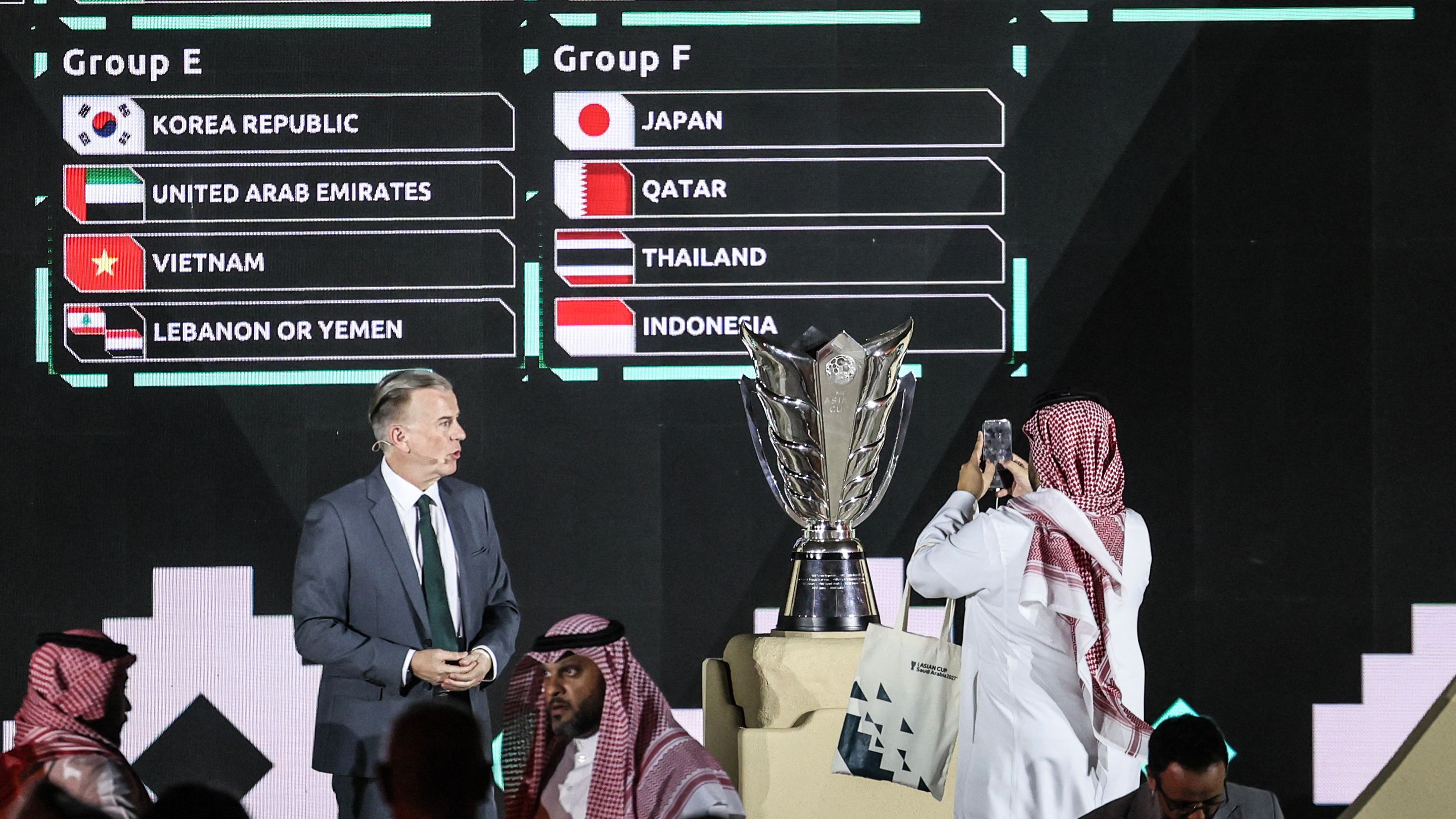 منتخب خليجي يطيح بمدربه قبل كأس آسيا 2027