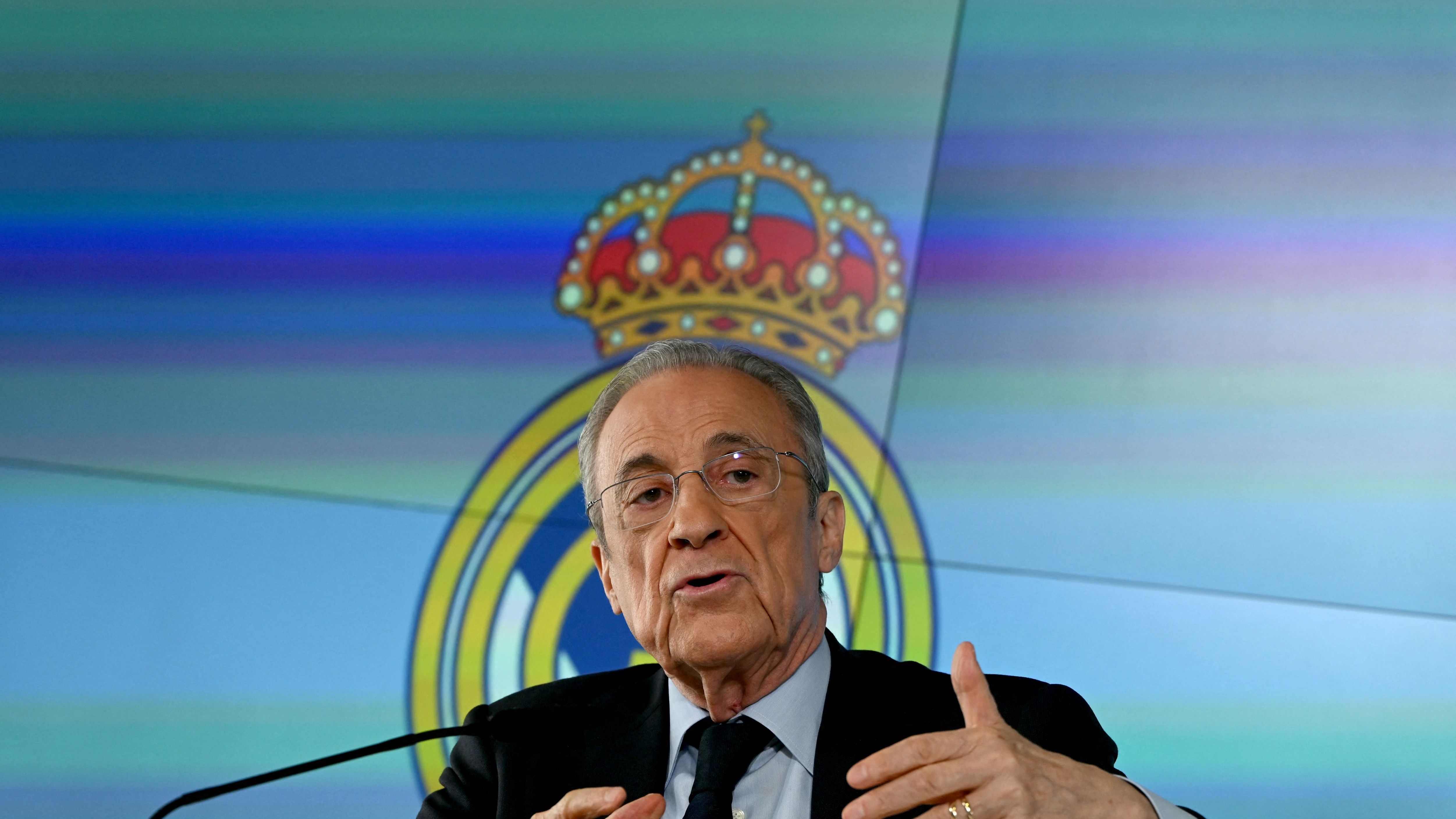 "القسم القانوني يدرس تصريحاته".. برشلونة يهدد بيريز بعد اتهامات نيجريرا
