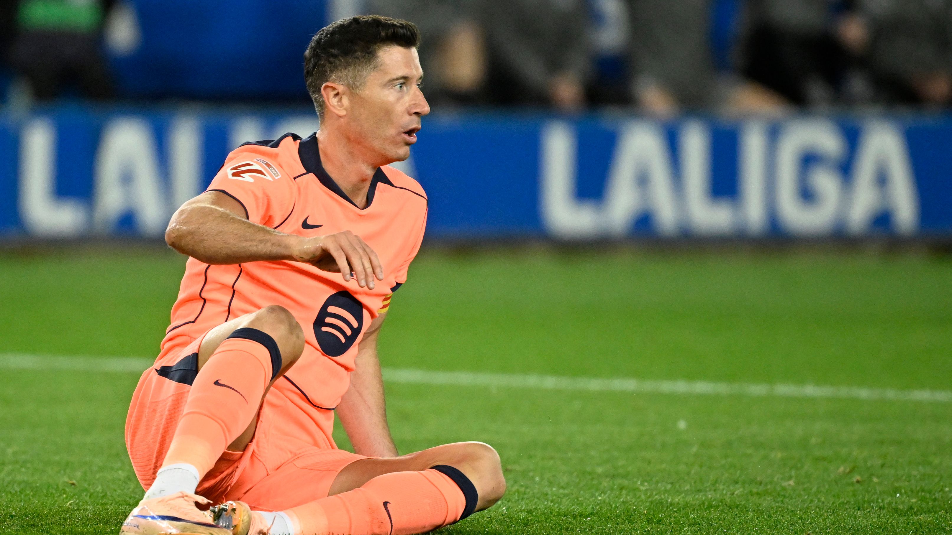 FBL-ESP-LIGA-ALAVES-BARCELONA