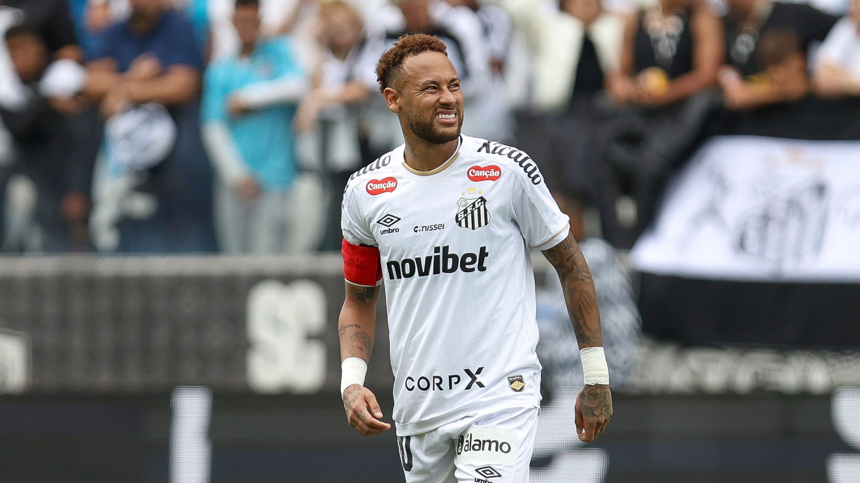 Santos v Coritiba - Brasileirao 2026