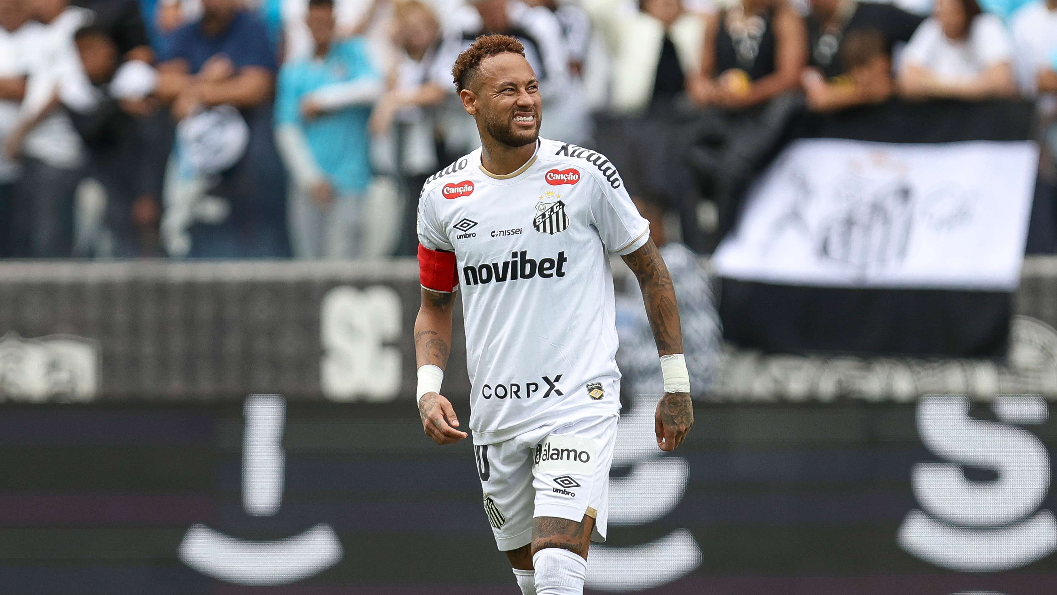 Santos v Coritiba - Brasileirao 2026