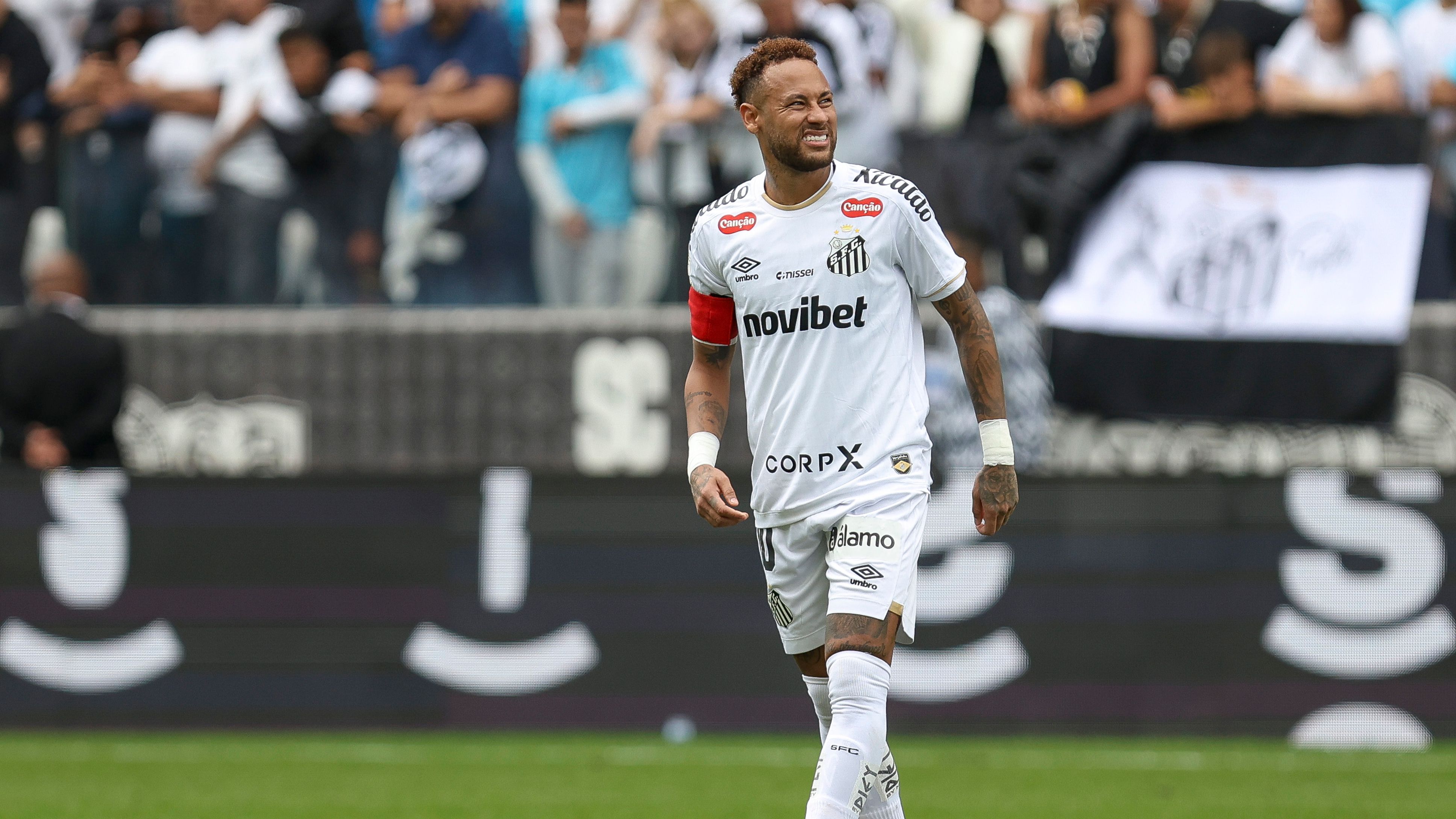 Santos v Coritiba - Brasileirao 2026