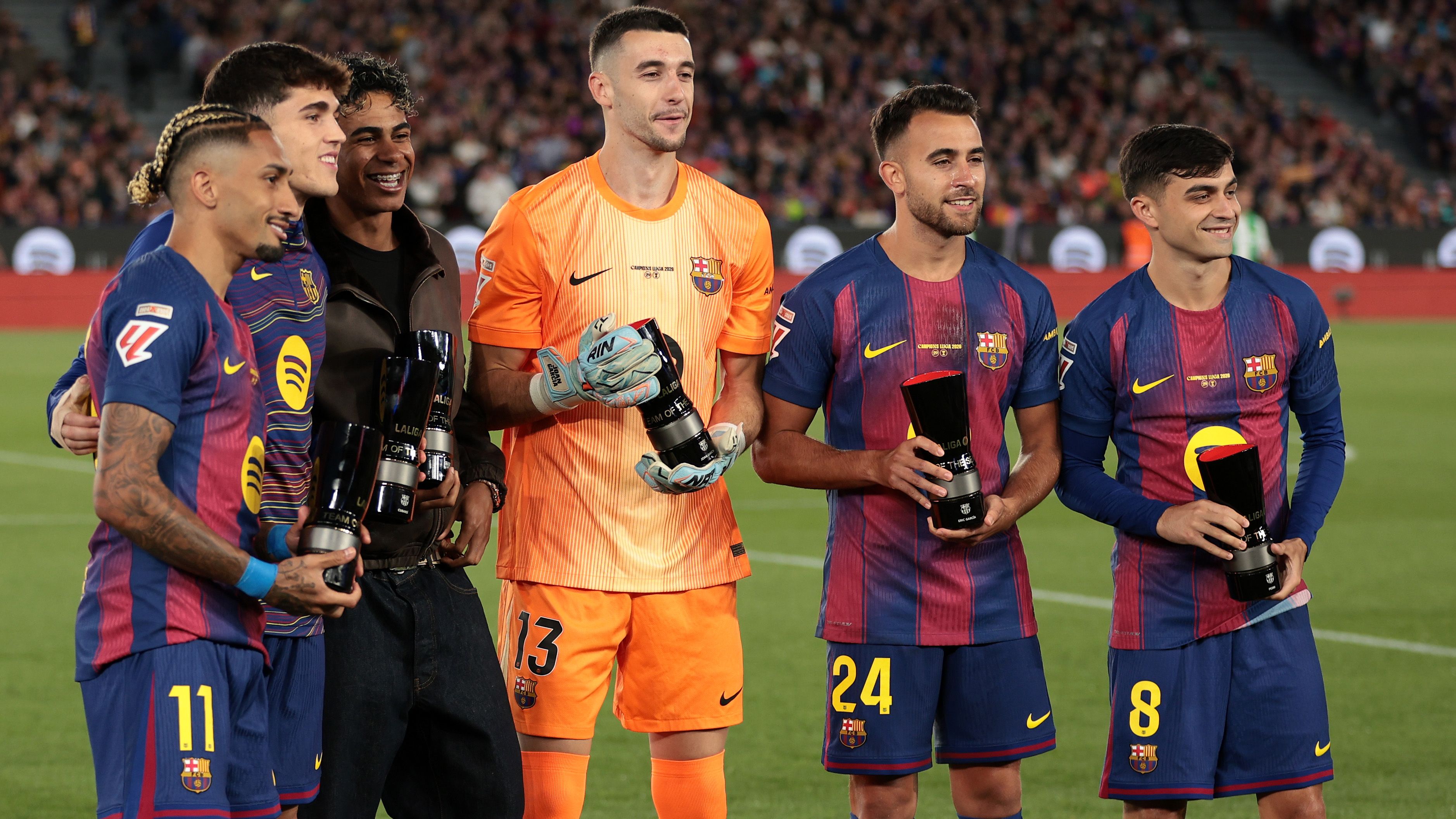 حارس برشلونة يرد بقسوة على بيريز