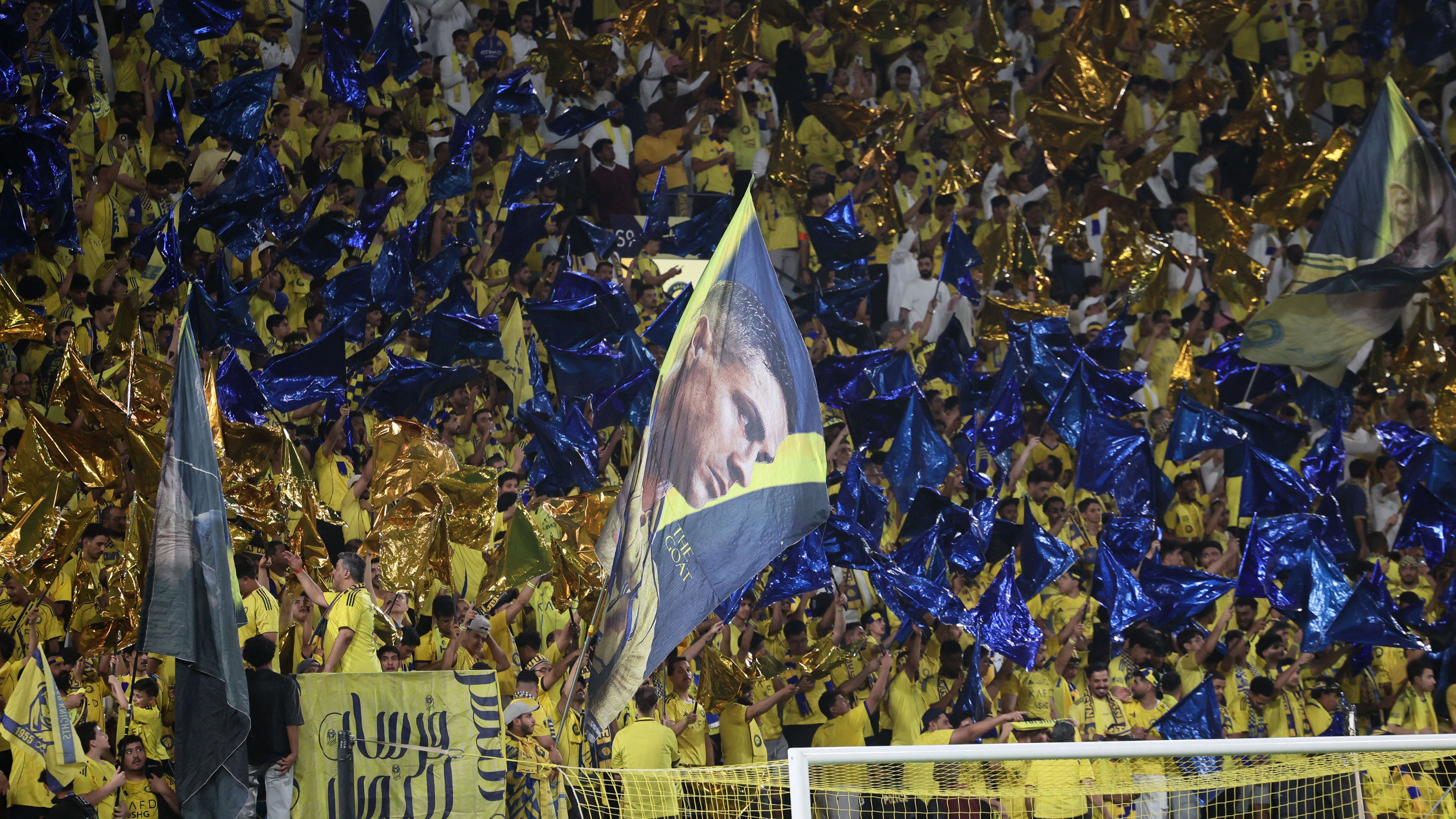 فيديو: بذكريات أوروبا.. جماهير النصر تدعم رونالدو في أزمة جيسوس