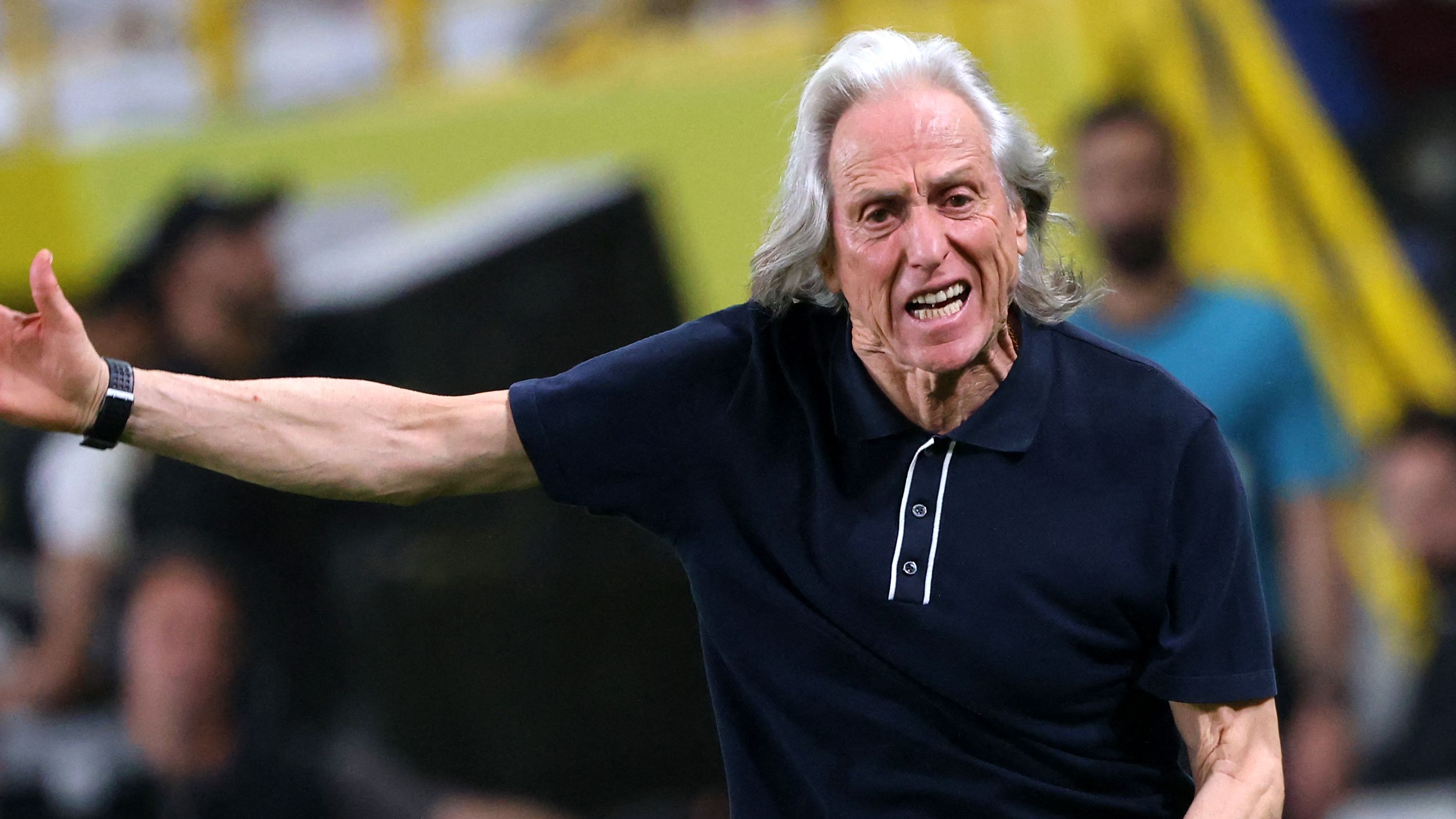 بعد التتويج.. جيسوس يصدم جماهير النصر ويُعلن رحيله رسميًا