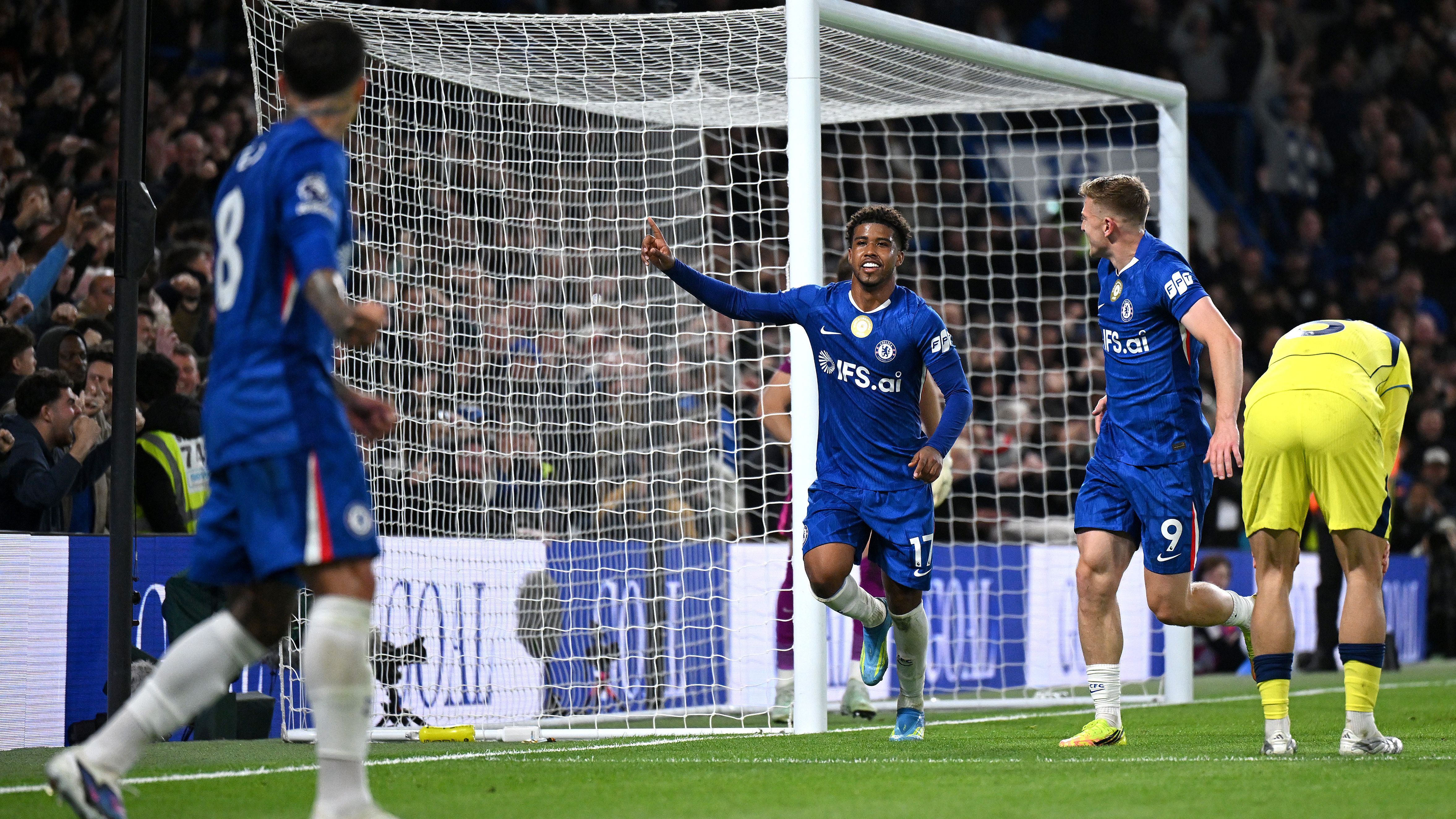 Chelsea v Tottenham Hotspur - Premier League