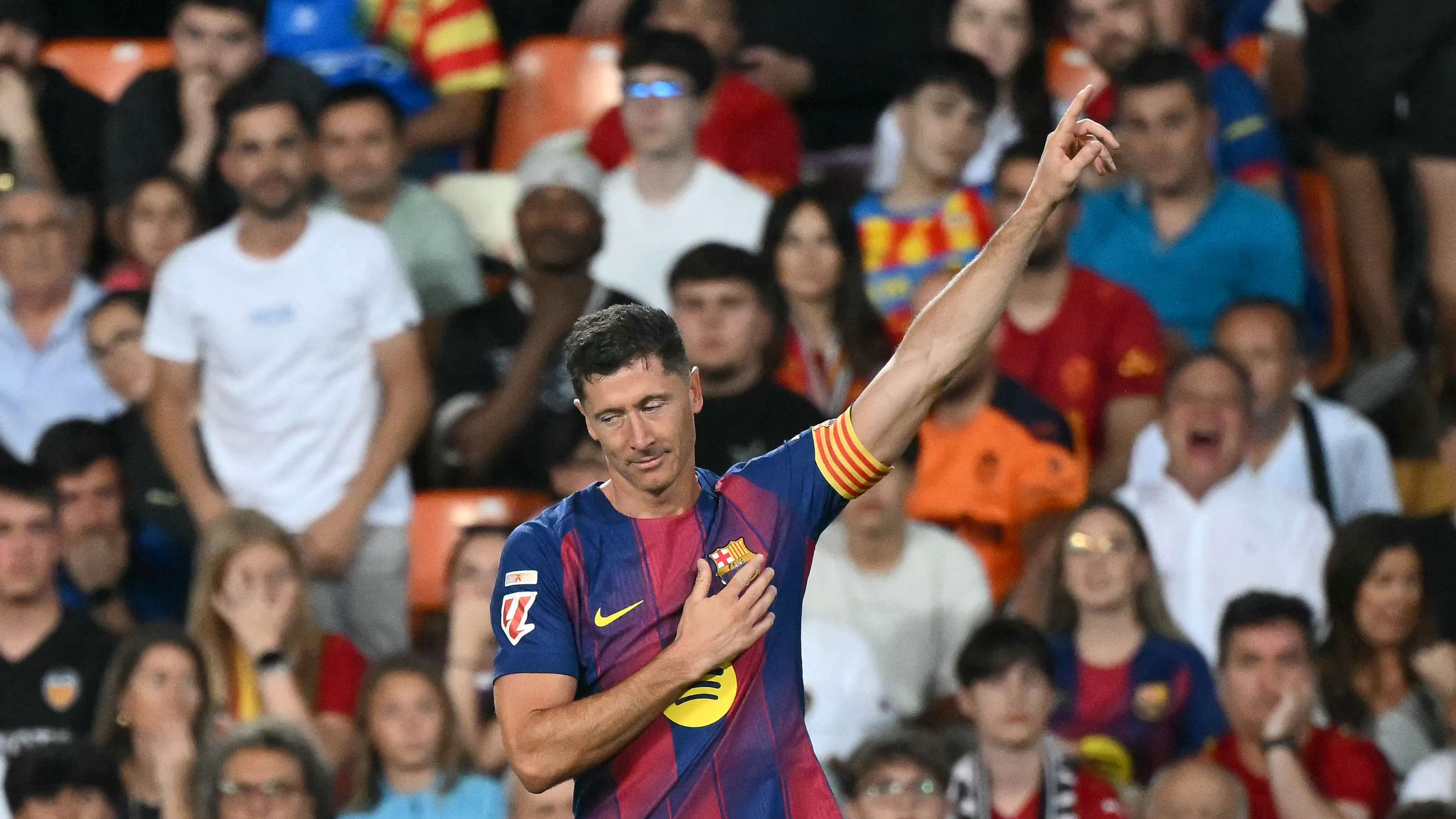 FBL-ESP-LIGA-VALENCIA-BARCELONA