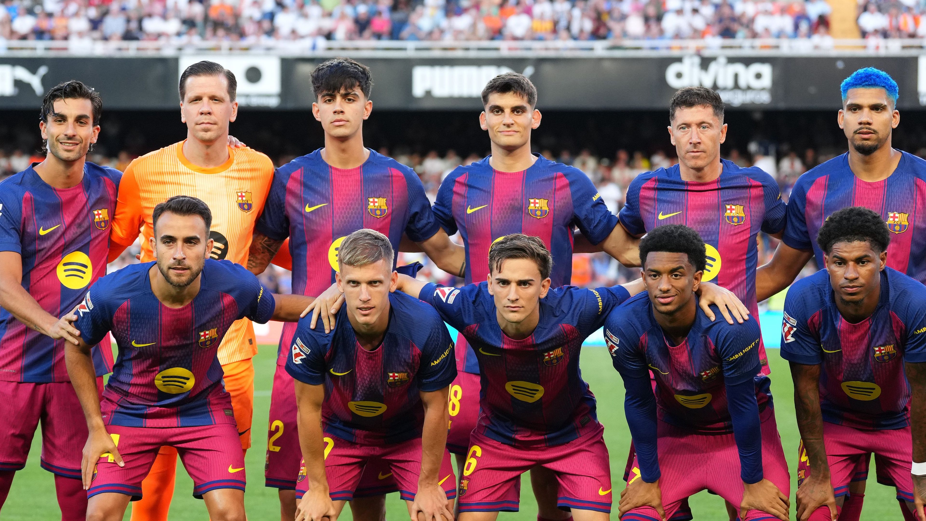 Valencia CF v FC Barcelona - LaLiga EA Sports