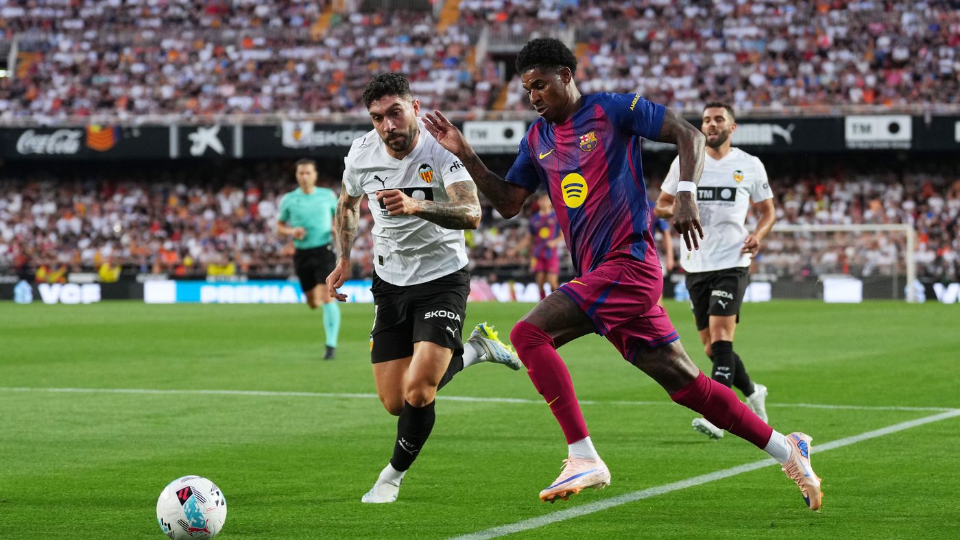 ماركوس راشفورد لاعب برشلونة