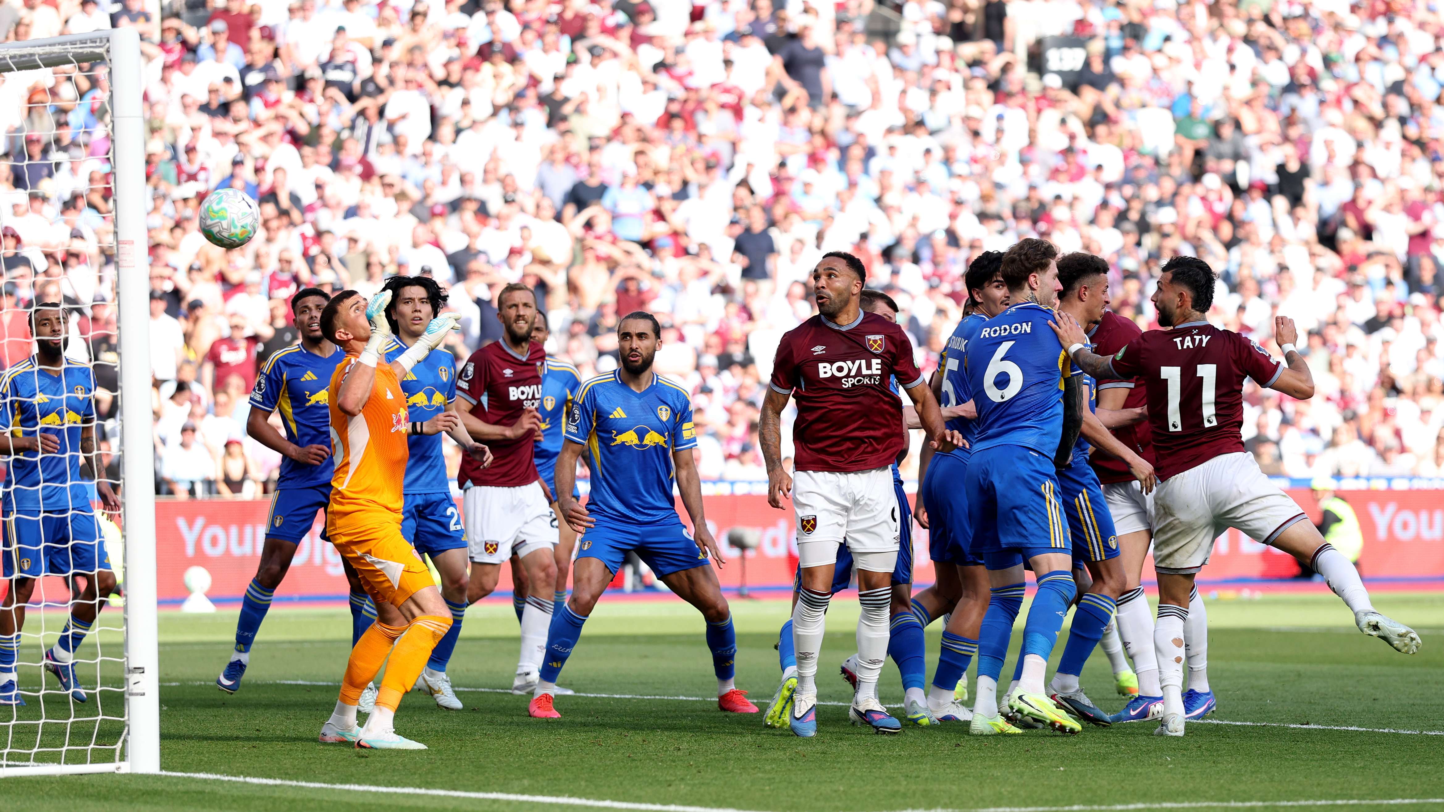West Ham United v Leeds United - Premier League