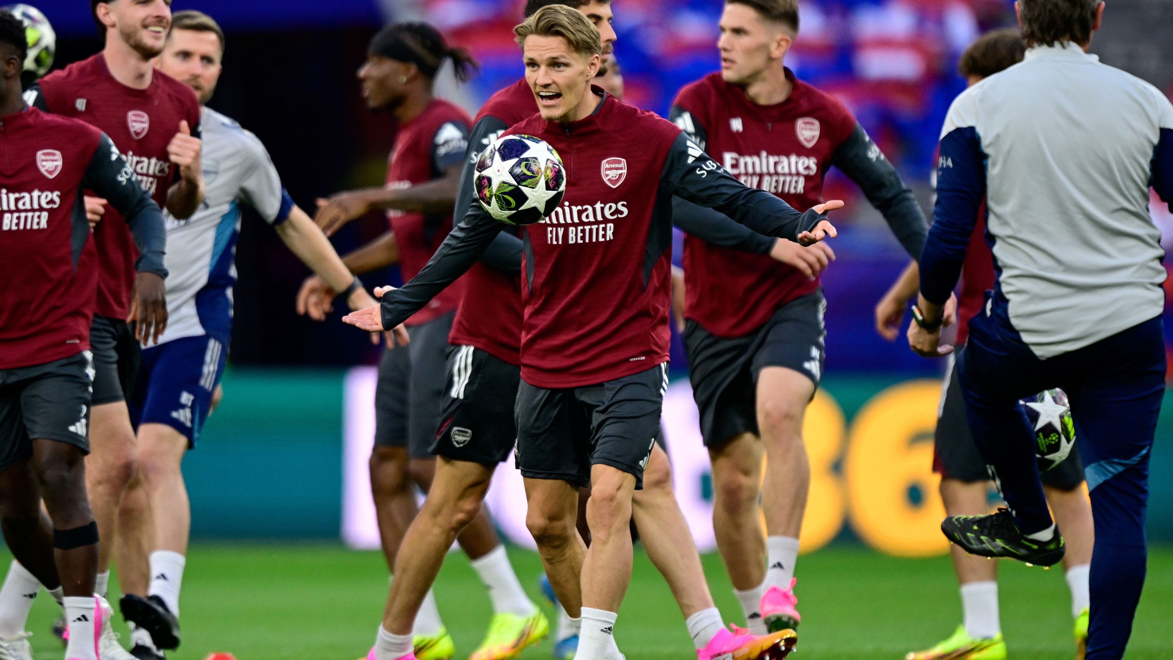 FBL-EUR-C1-PSG-ARSENAL-TRAINING