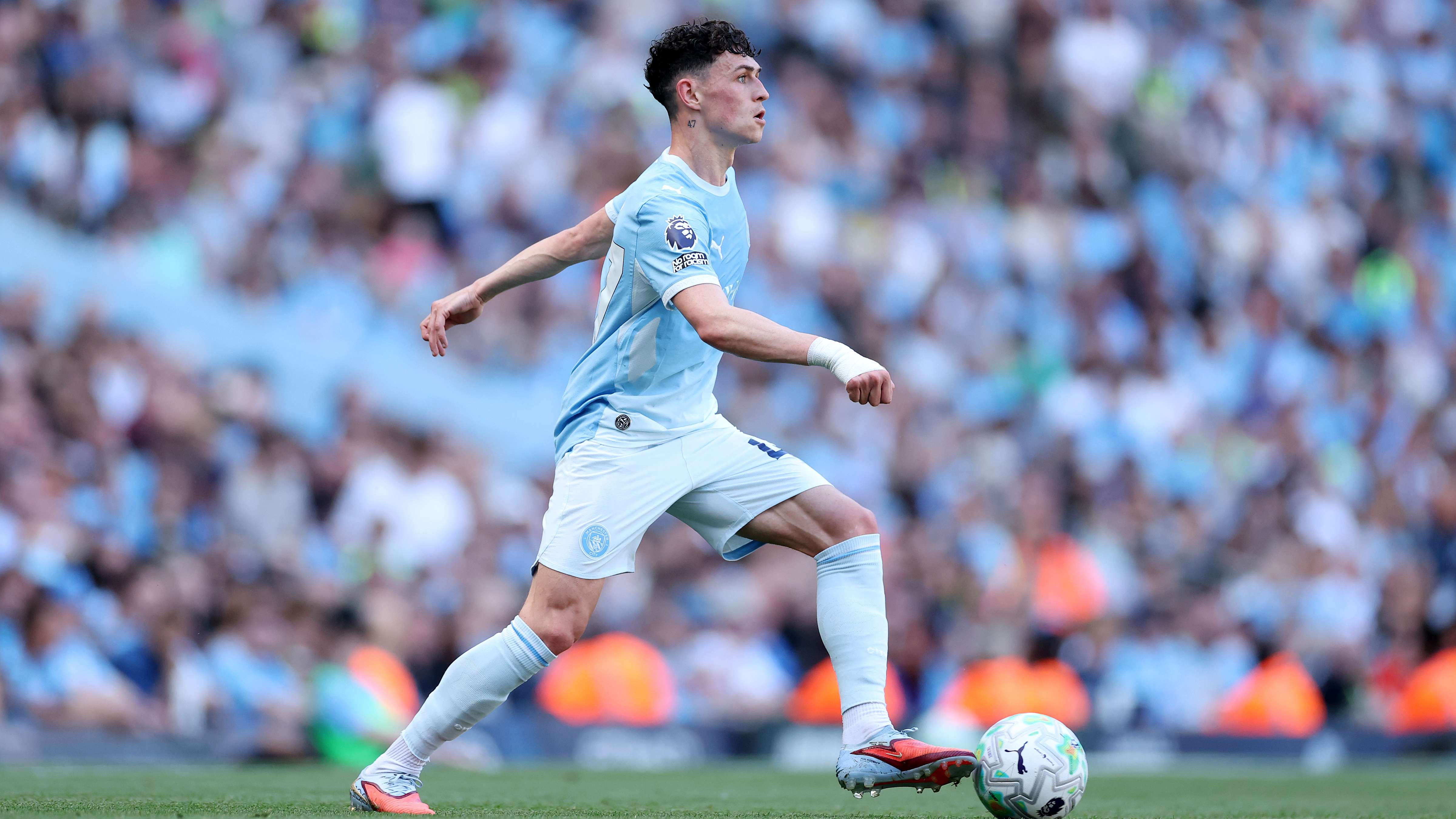 Manchester City v Aston Villa - Premier League