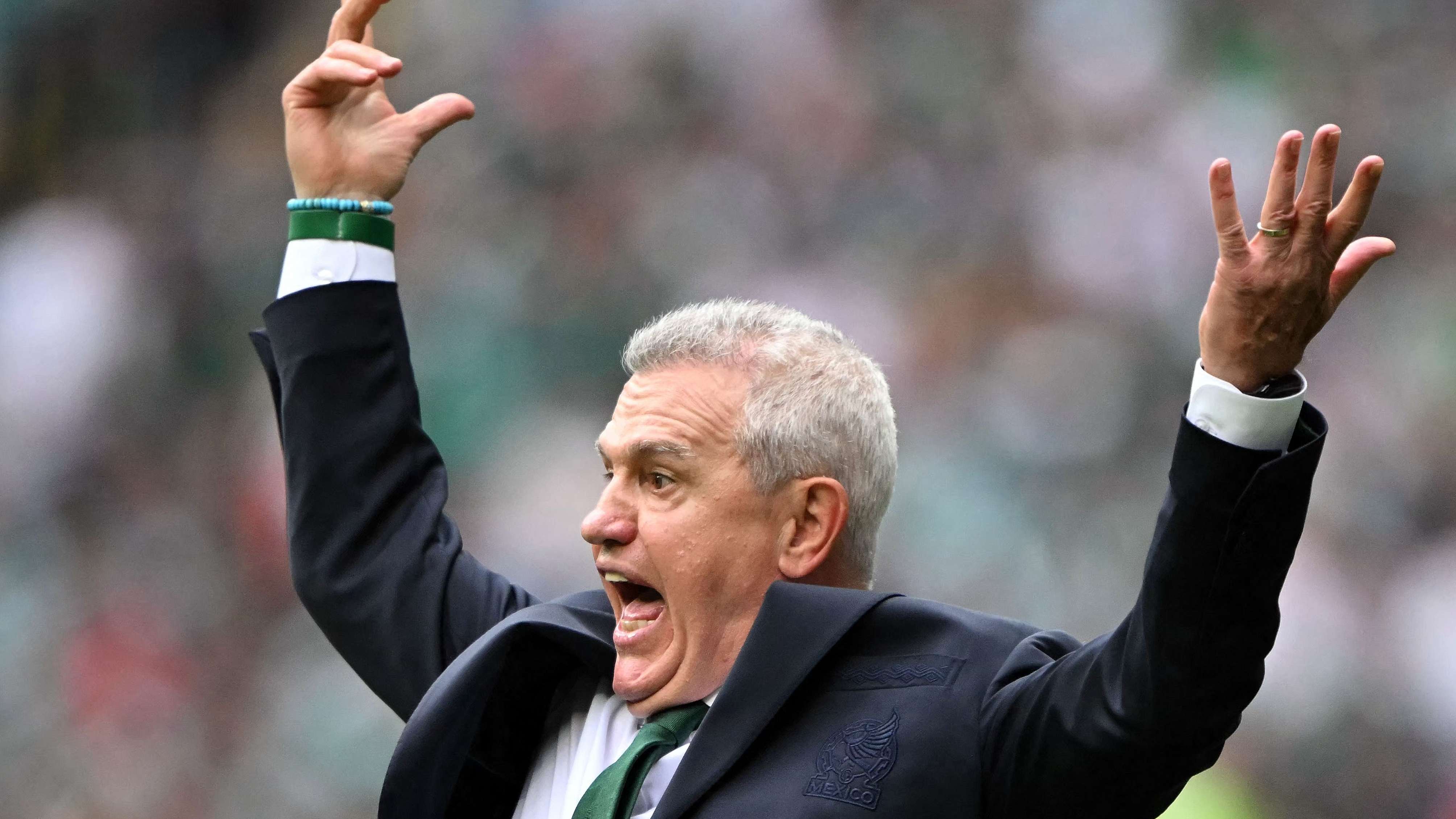 TOPSHOT-FBL-WC-2026-MATCH01-MEX-RSA