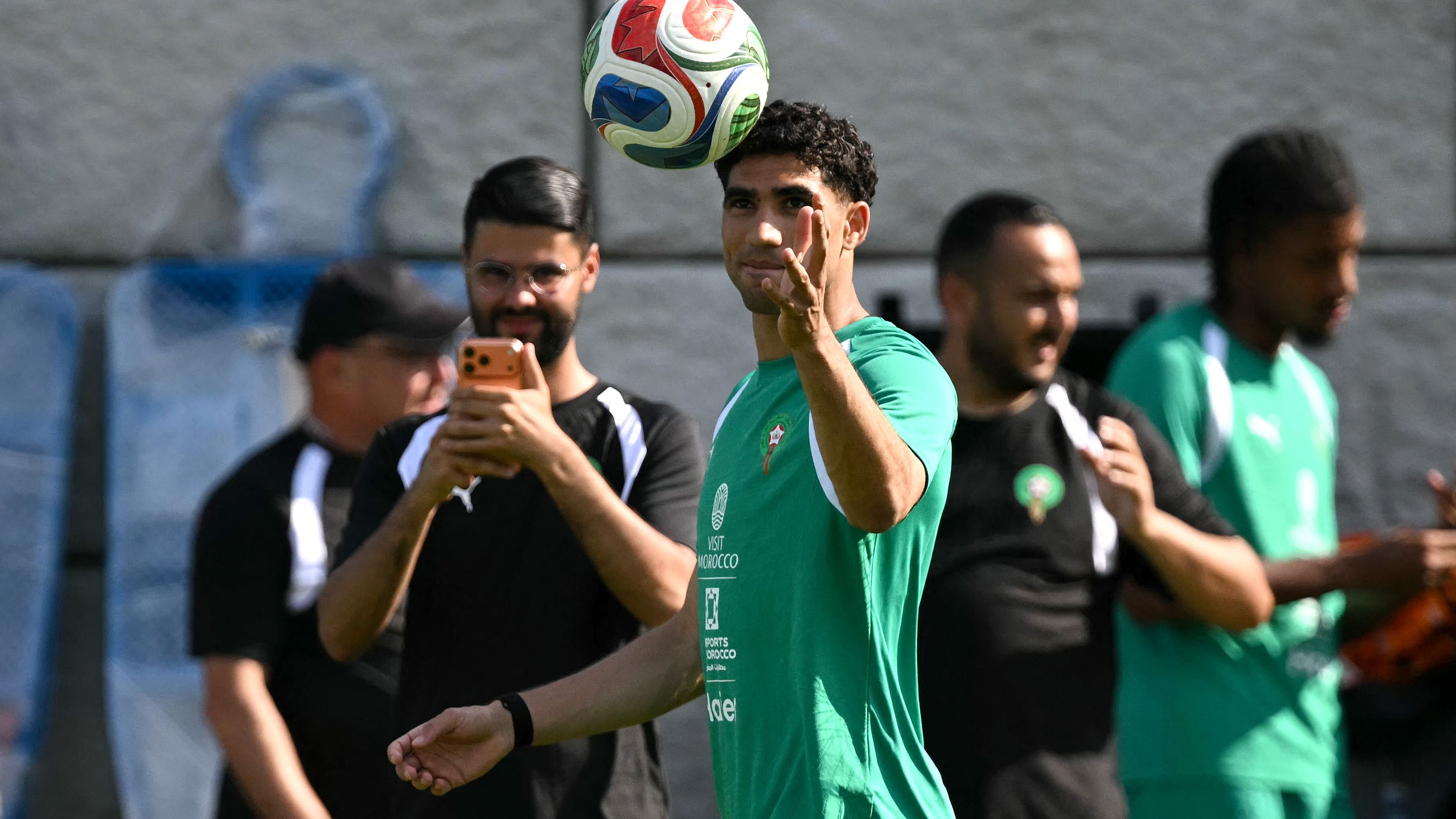 بالفيديو.. حسين عبدالغني: المغرب يحمل آمال كل العرب.. ومنتخب الجزائر يشبهه