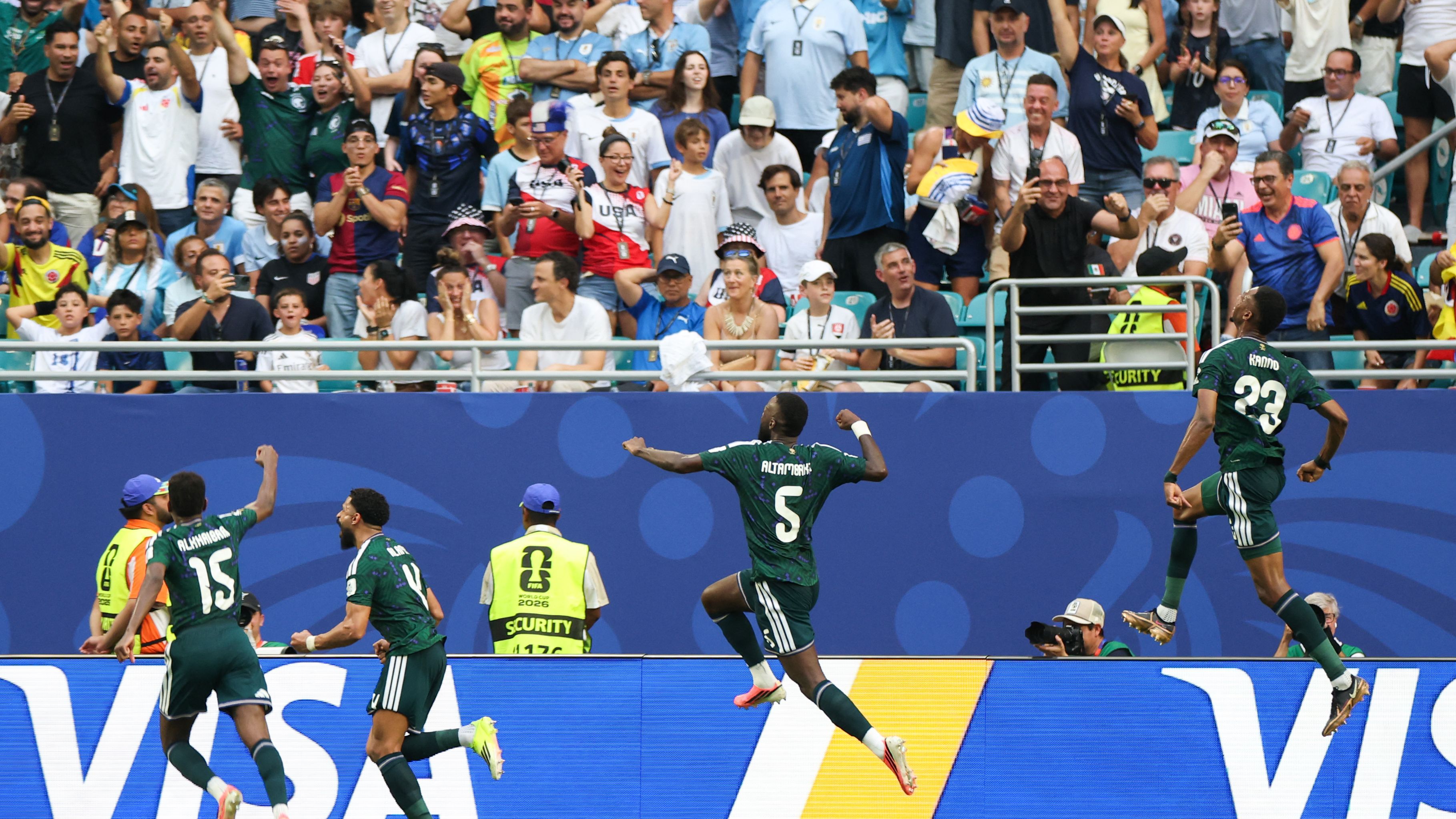 لم يتعلم من المغرب ومصر.. شبح رينارد يحرم السعودية من فوز تاريخي بالمونديال