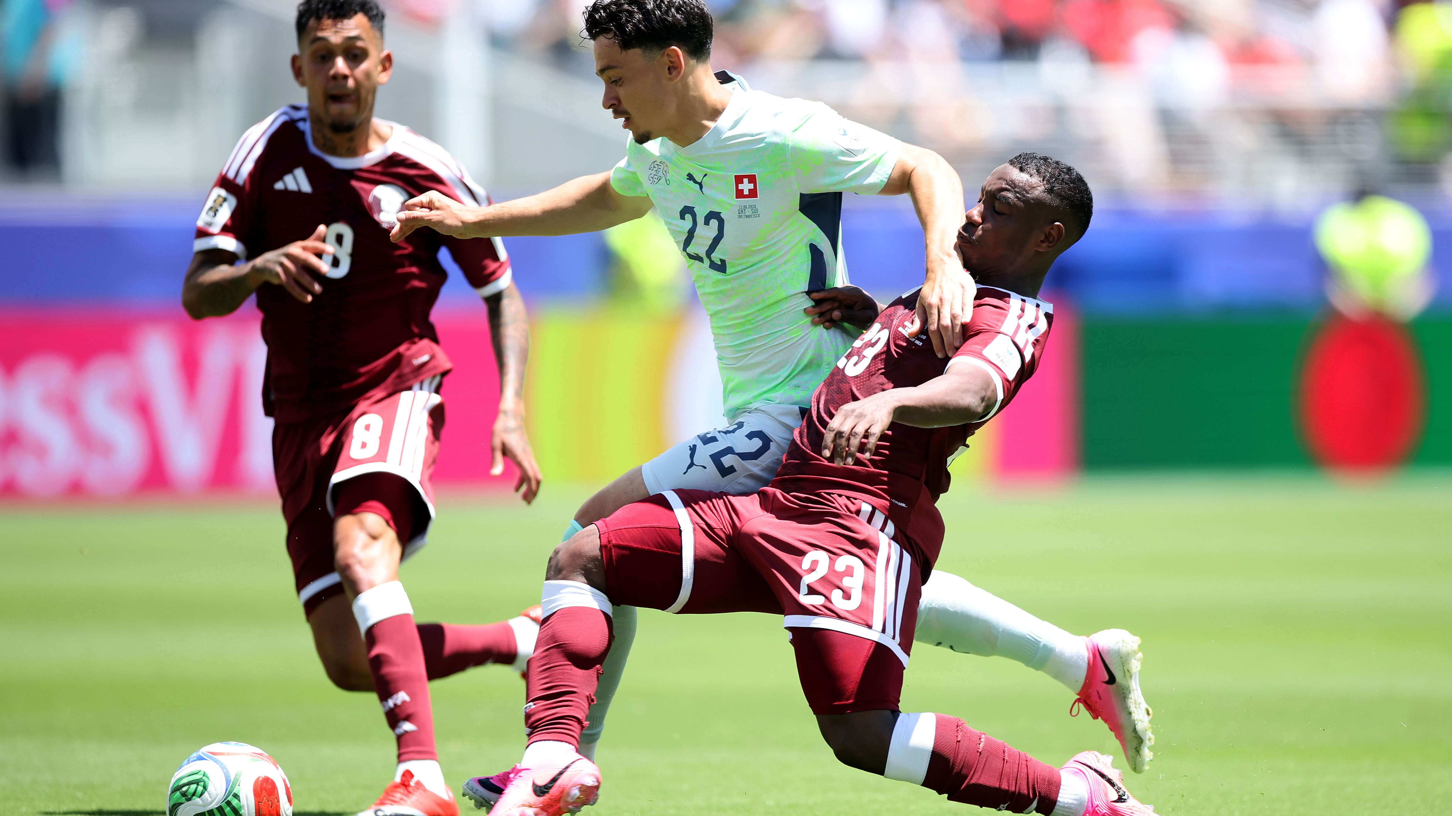 ليلة للتاريخ.. قطر تحصد نقطتها الأولى في بطولات كأس العالم