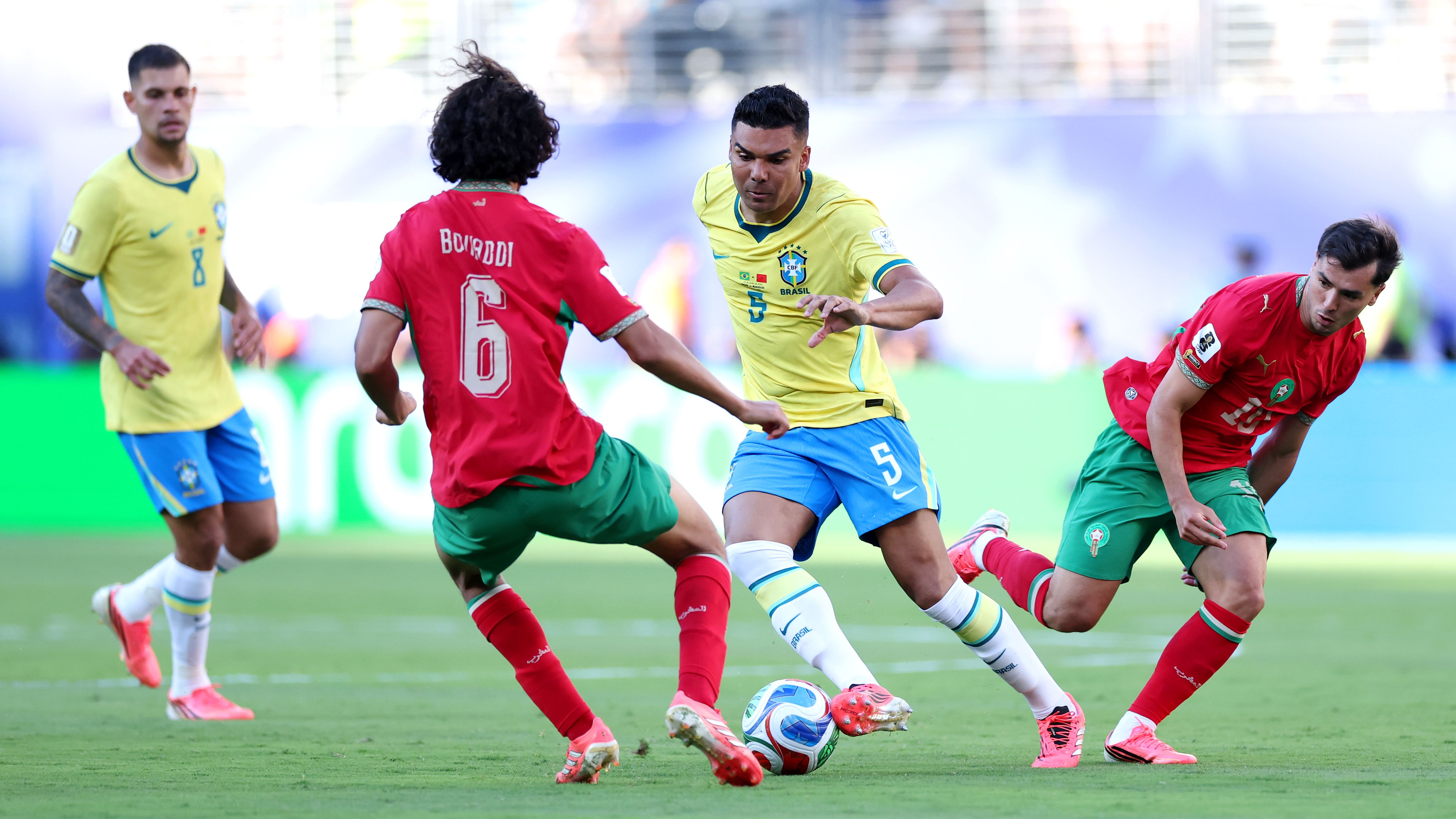 نجم البرازيل السابق: المغرب كان الأفضل.. ولا أفهم قرار أنشيلوتي!