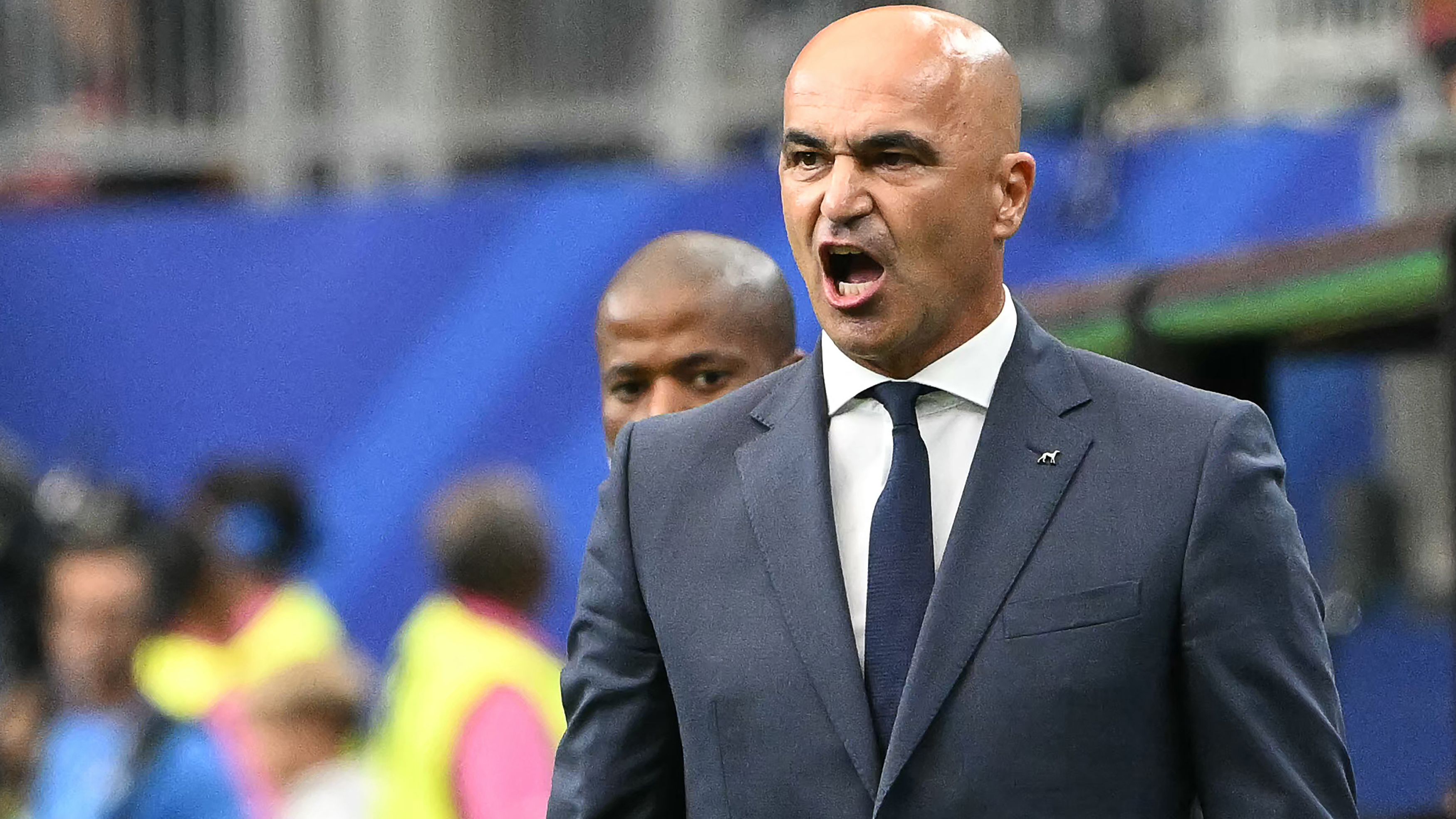 Martinez sticks to his captaincy