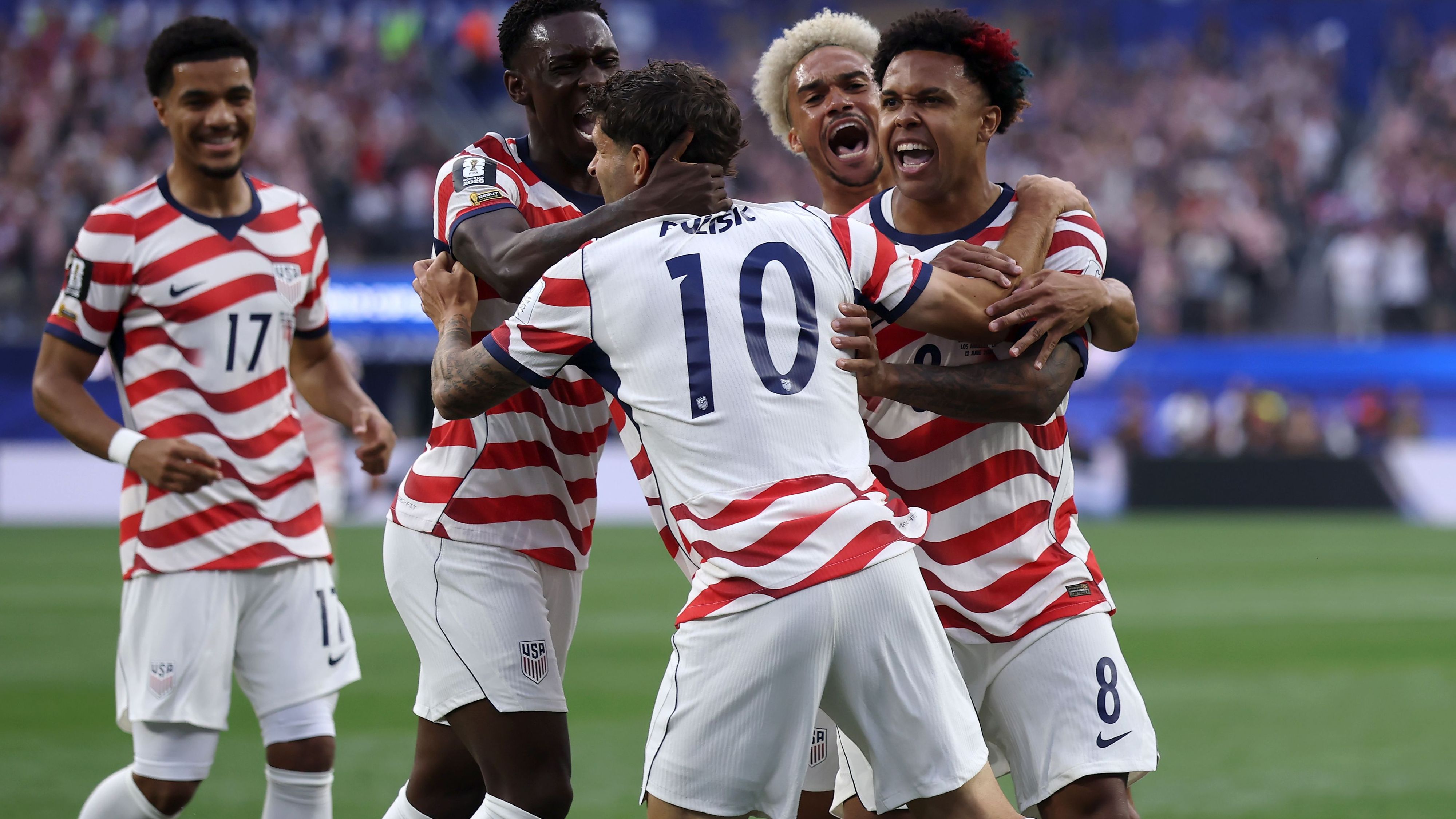 ناسا تطلق وعدًا خارج الأرض إذا حققت أمريكا حلم كأس العالم