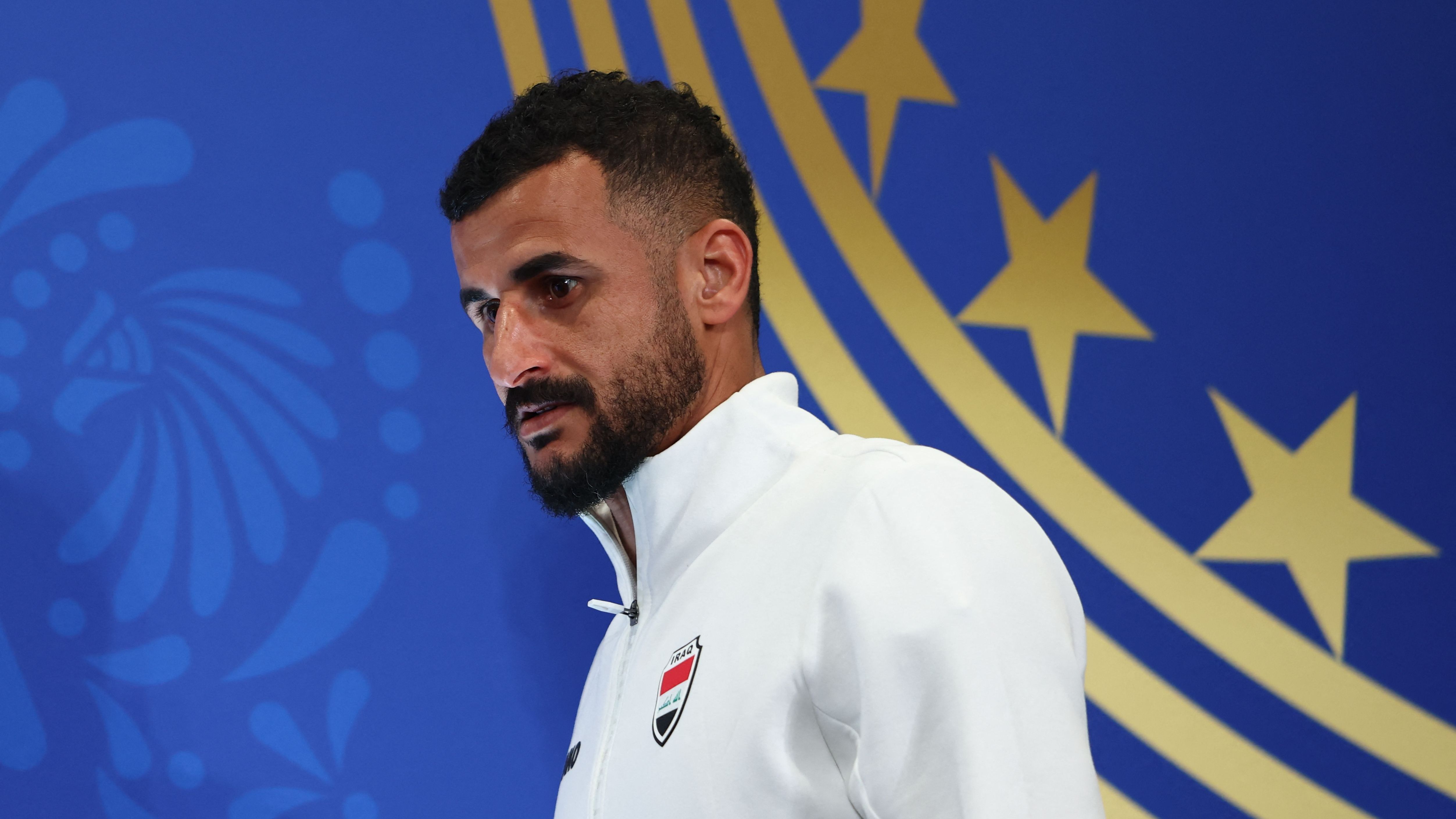 بالفيديو.. أيمن حسين: الأجواء السعودية والإصابات سبب التعادل مع عمان