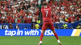 TOPSHOT-FBL-WC-2026-MATCH47-POR-UZB