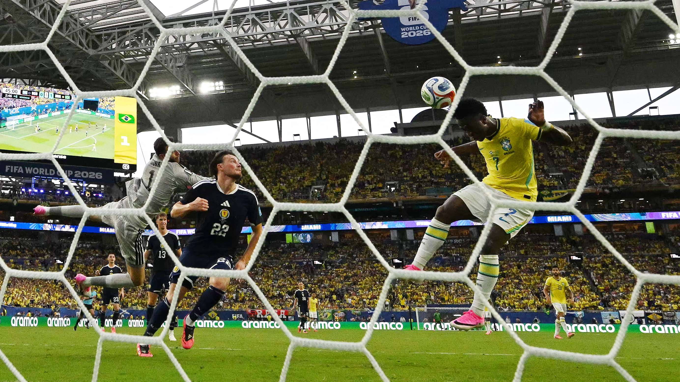 TOPSHOT-FBL-WC-2026-MATCH49-SCO-BRA