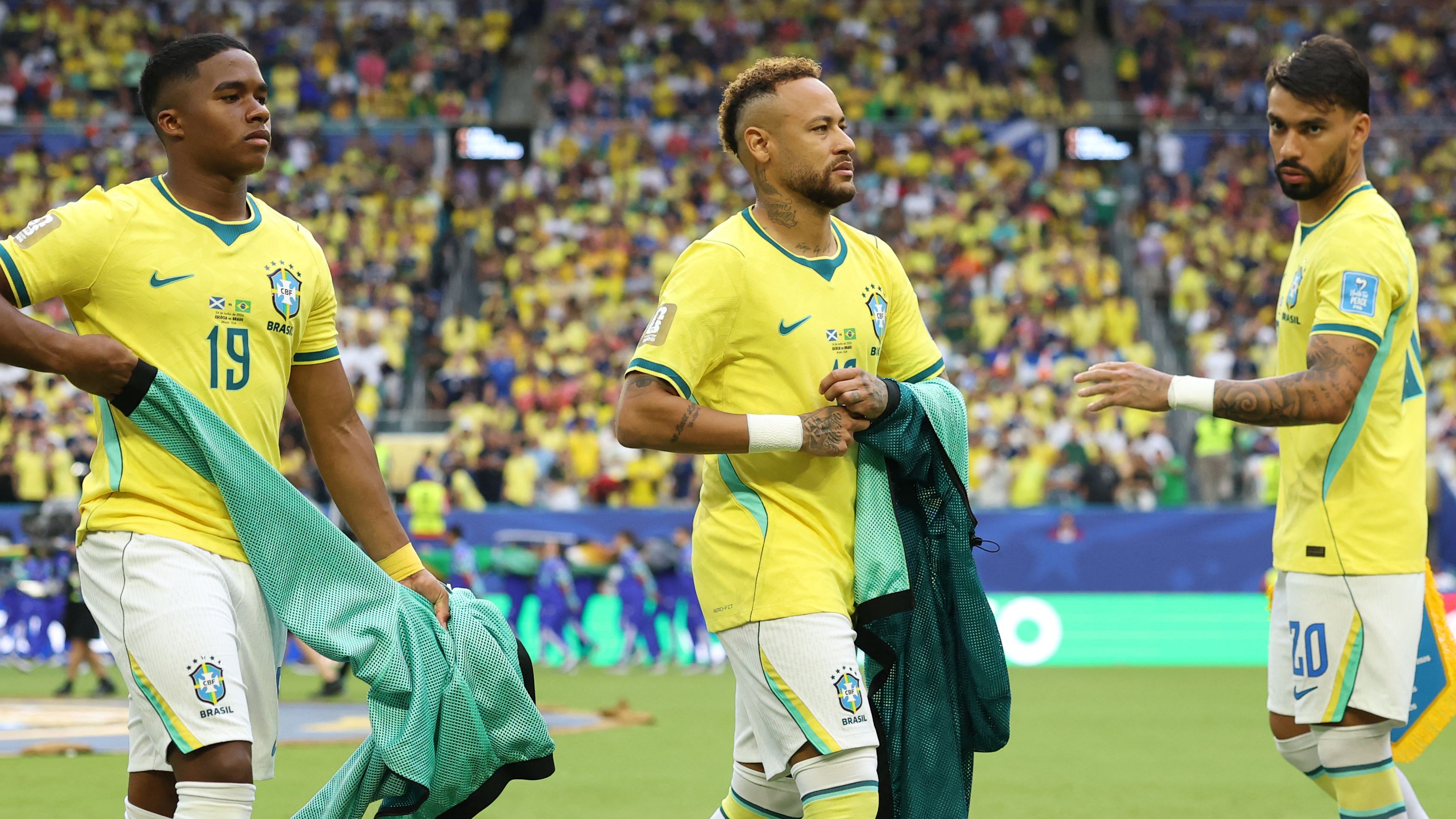 الإصابات تضرب البرازيل مجددًا قبل ثمن نهائي المونديال