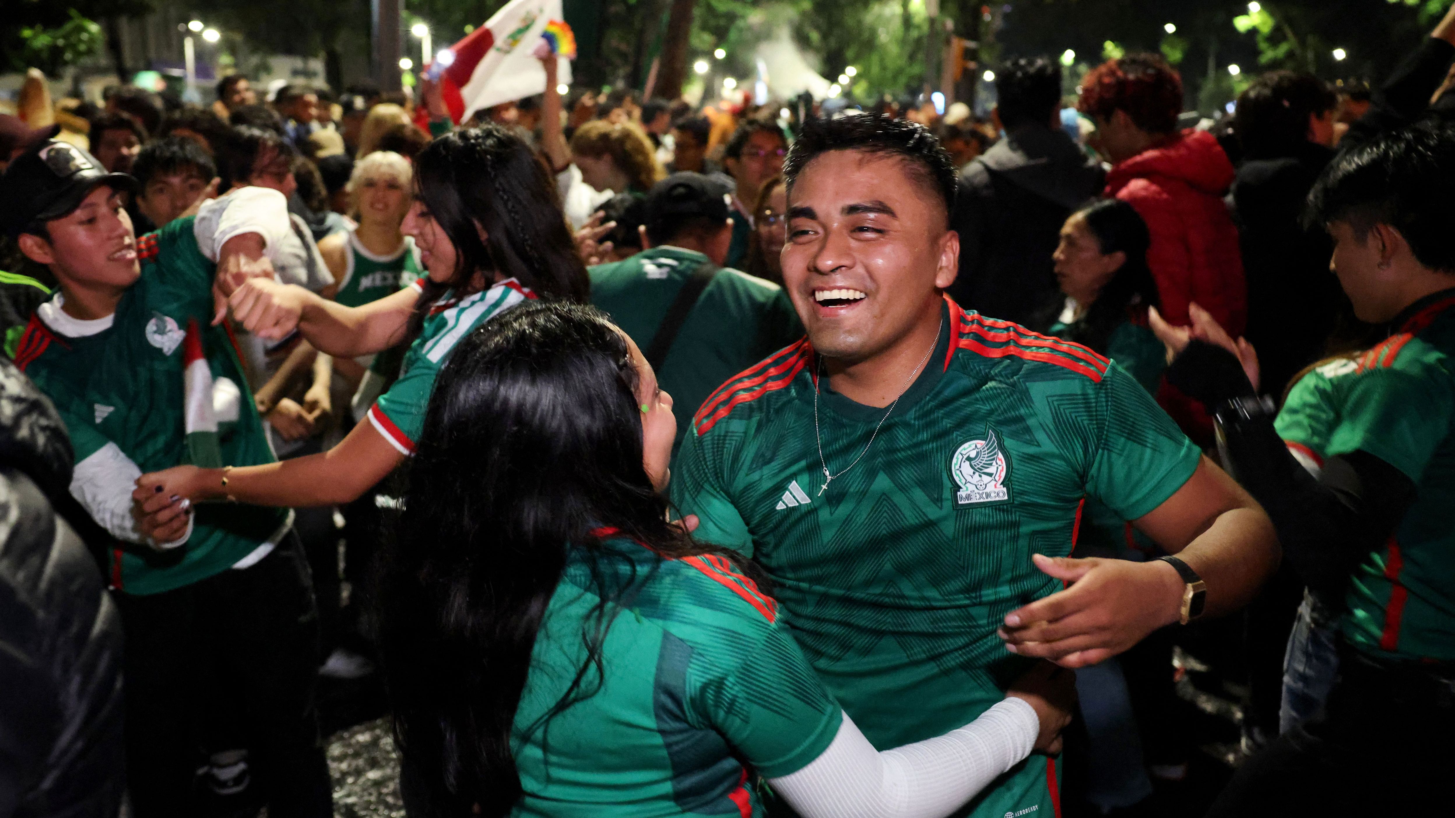 MEXICO-FBL-WC-2026-FANS