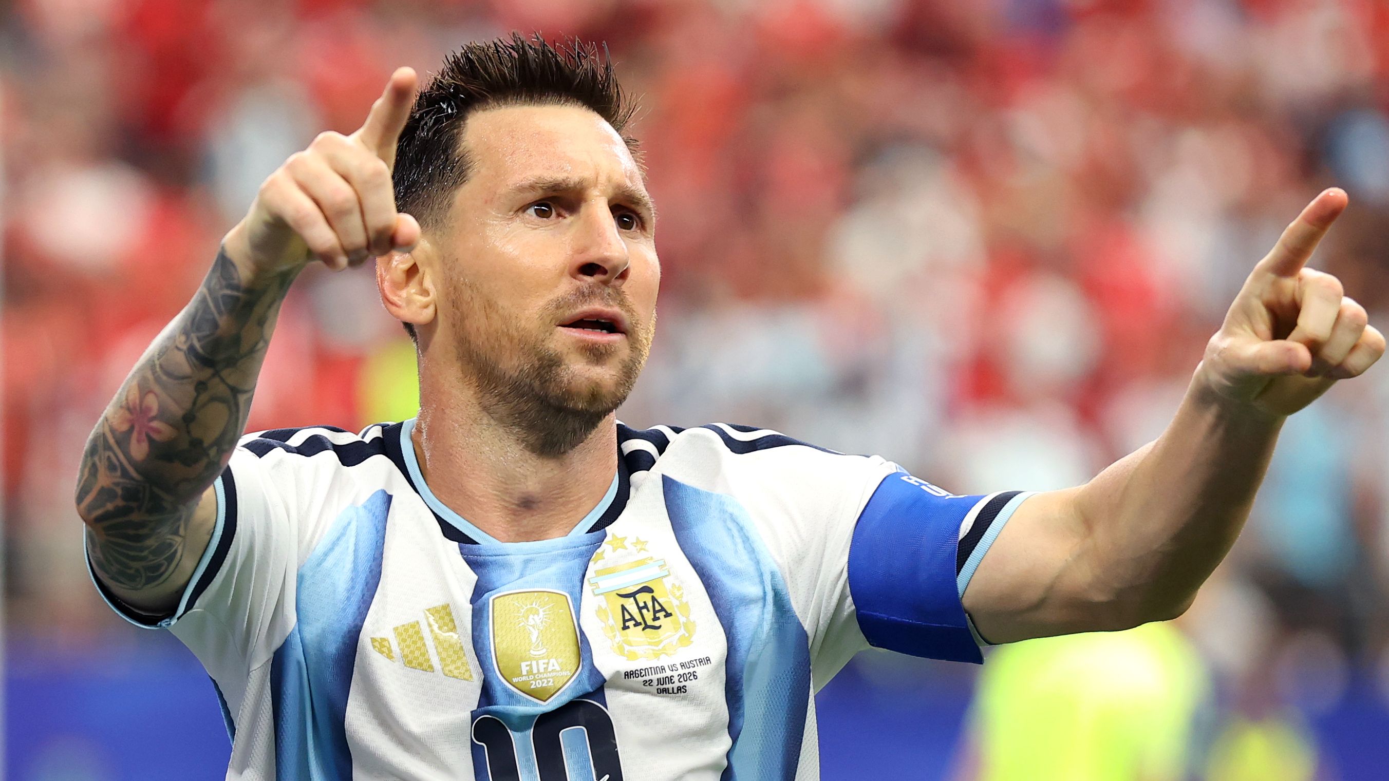 كلوزه يهنئ ميسي بعد تحطيم رقمه التاريخي في كأس العالم