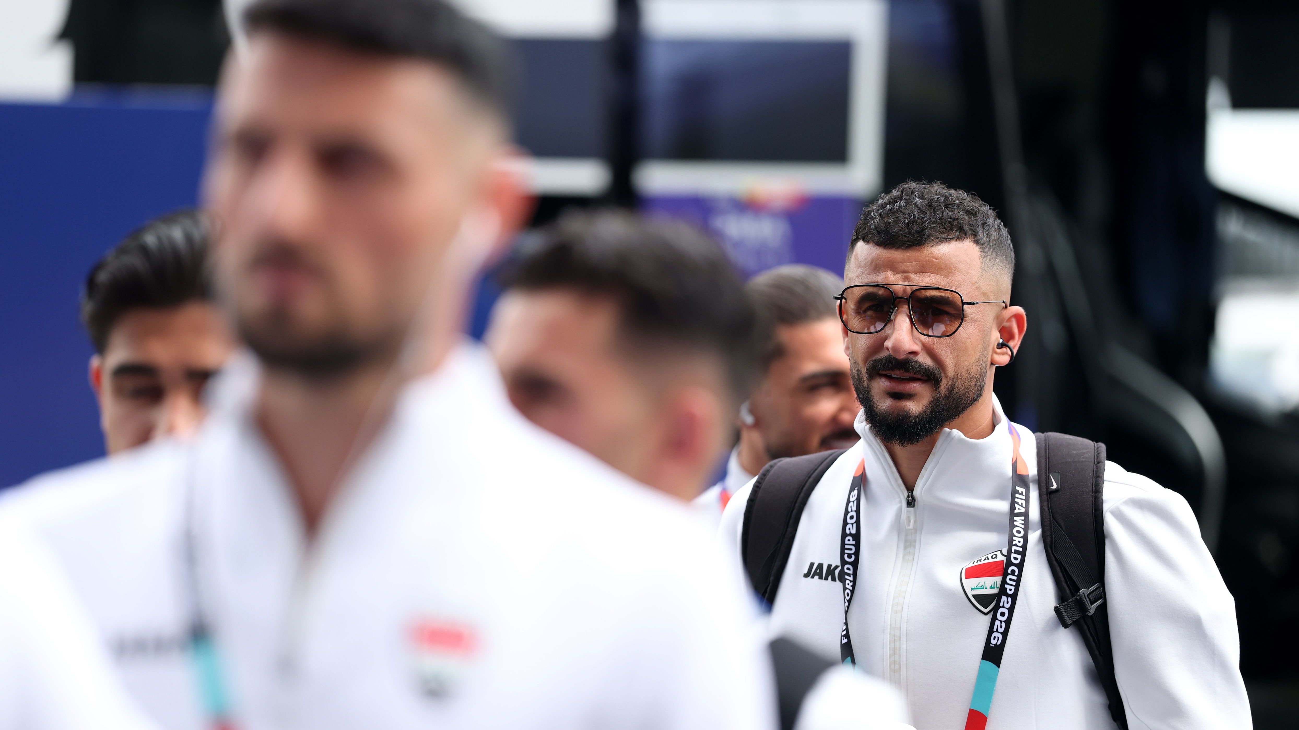 رغم الغياب الثاني.. رقم تاريخي ينتظر أيمن حسين أمام المنتخب السعودي