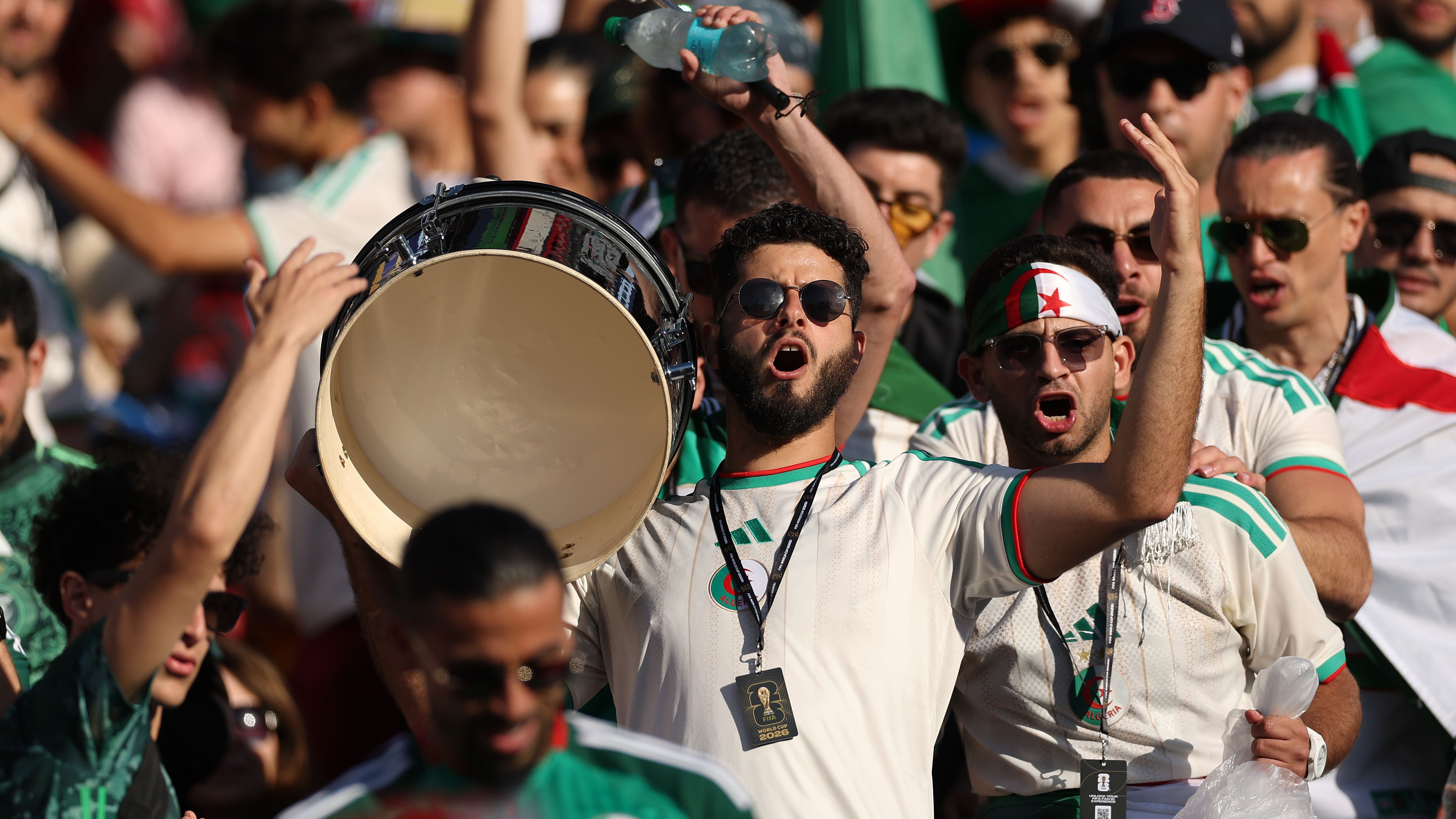 ما القنوات الناقلة لمباراة بوروندي والجزائر في تصفيات كأس أمم أفريقيا 2027؟ وكيف تشاهدها عبر الإنترنت؟