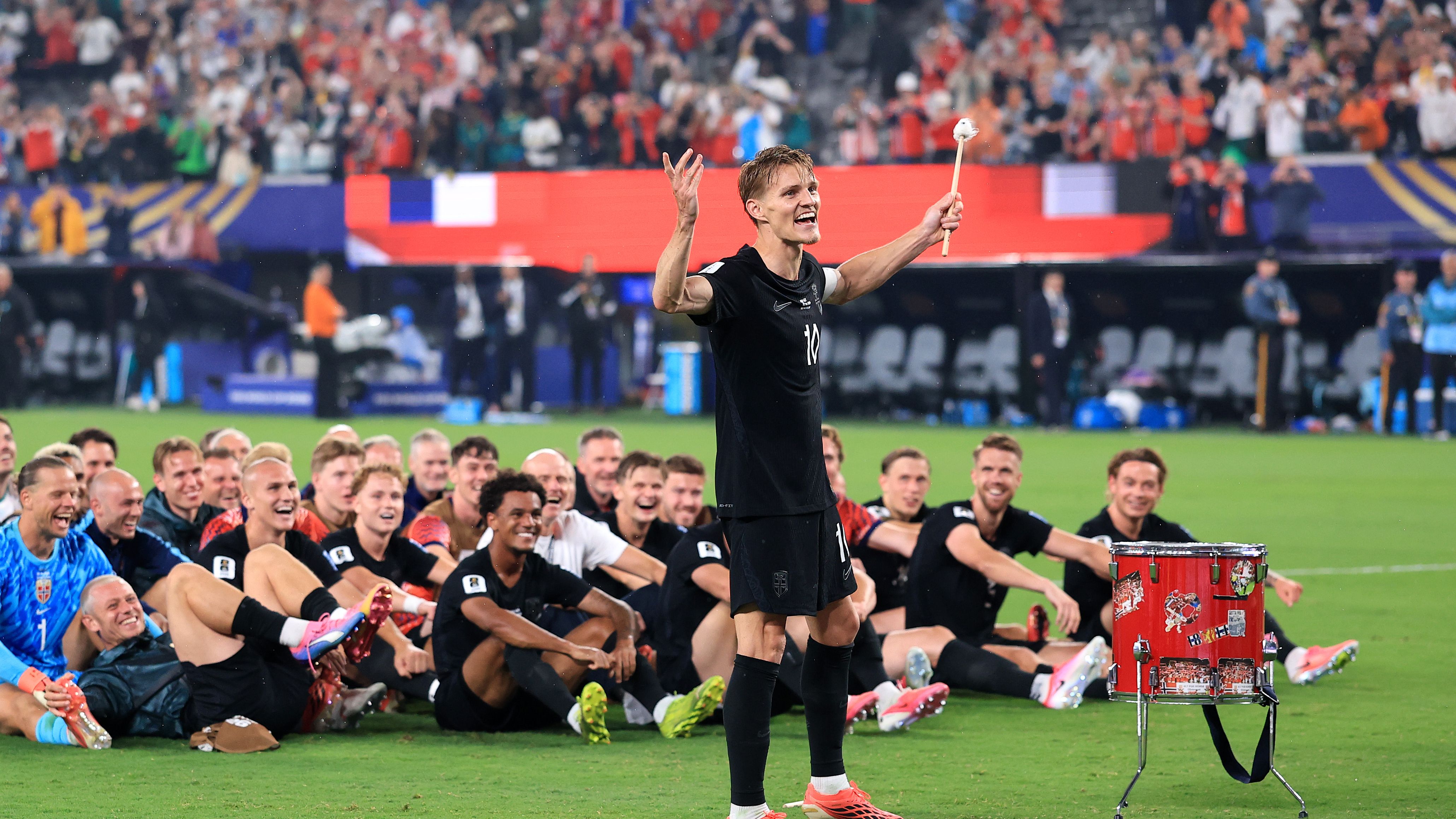 «محاربو الفايكنج» يعودون إلى مونديال 2026.. احتفال نرويجي أيقوني بعد الفوز على السنغال